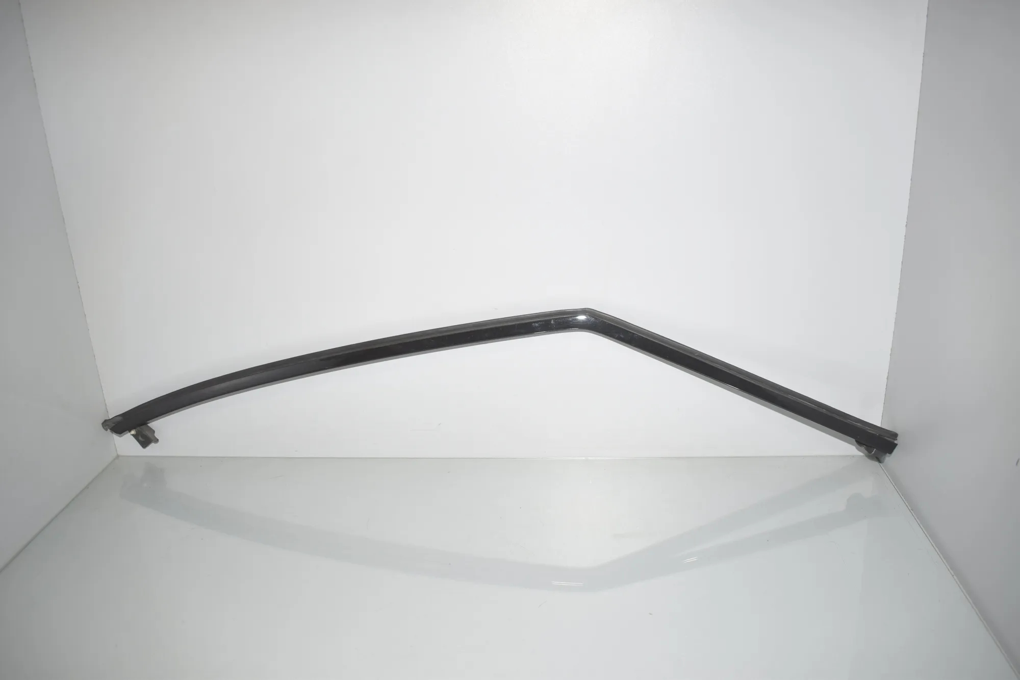 Front Right Door Panel – OEM BJ32-20519-A · LAND ROVER RANGE ROVER SPORT (L320) 3.6 D 4x4 2008 – 2