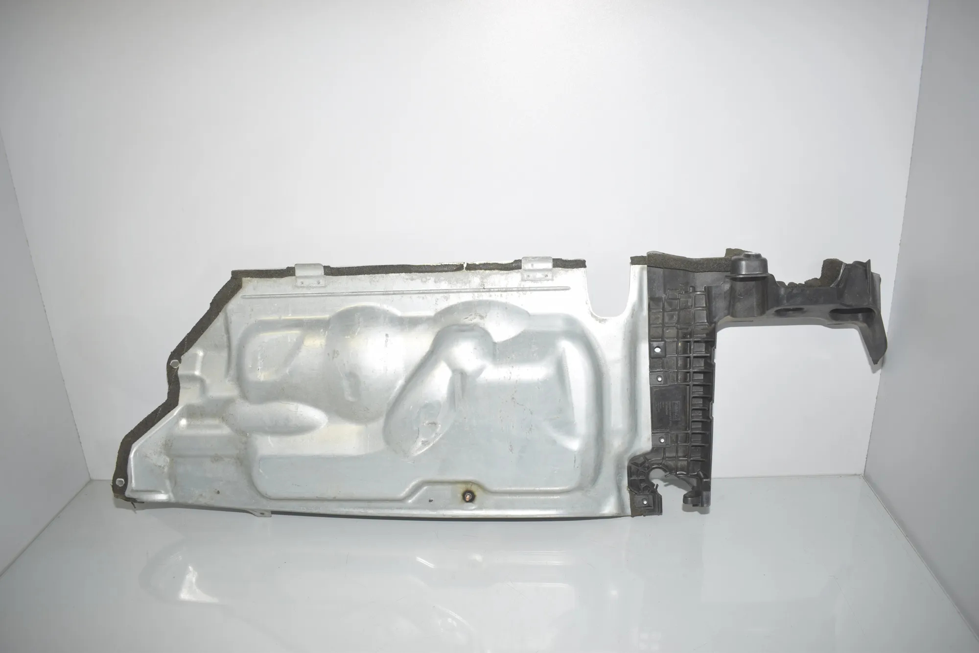 Other Body Parts – OEM 9N-10B738-312 · LAND ROVER RANGE ROVER SPORT (L320) 3.6 D 4x4 2008 – 3