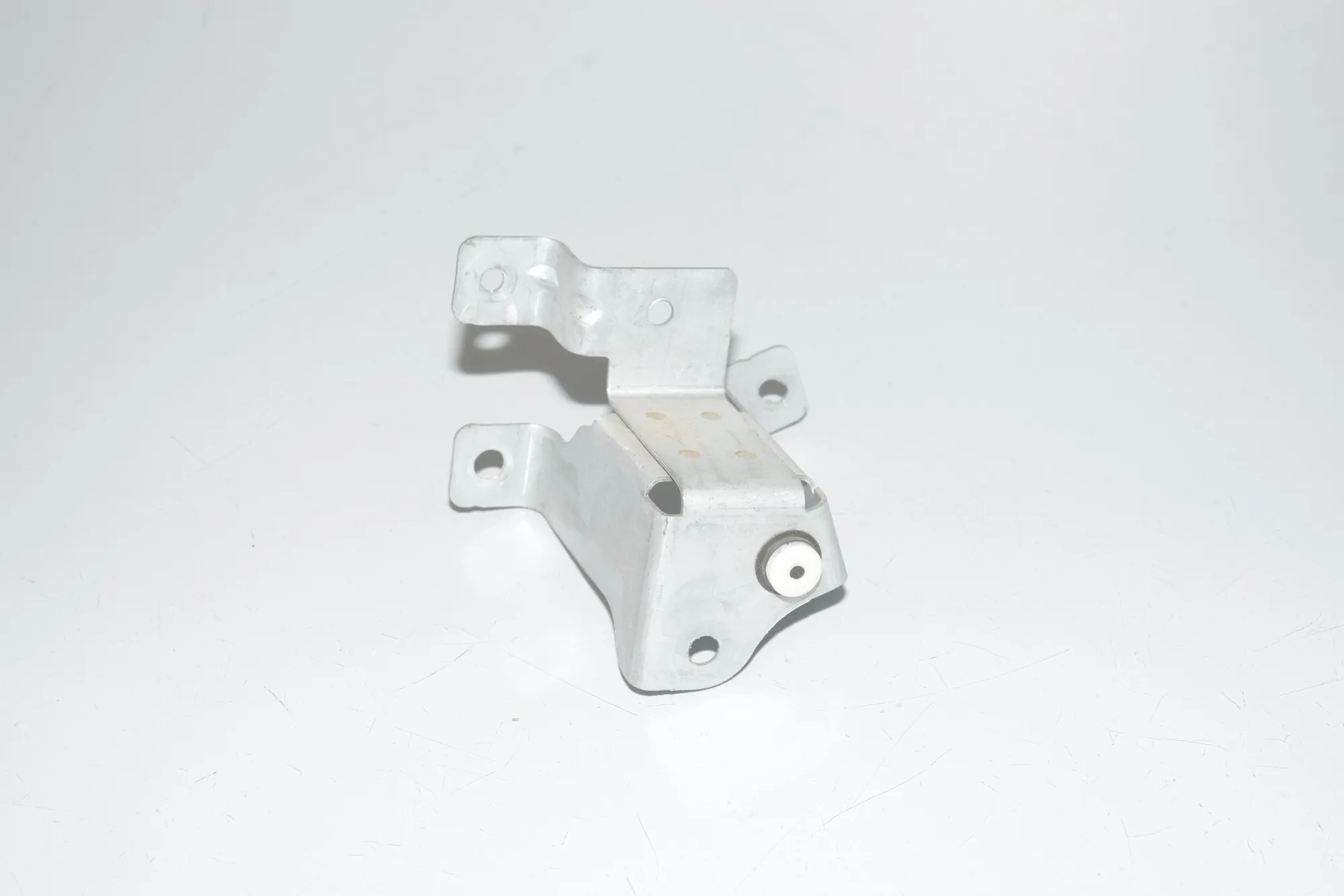 Bracket – OEM BJ32-102391 · LAND ROVER RANGE ROVER SPORT (L320) 3.6 D 4x4 2008 – 4