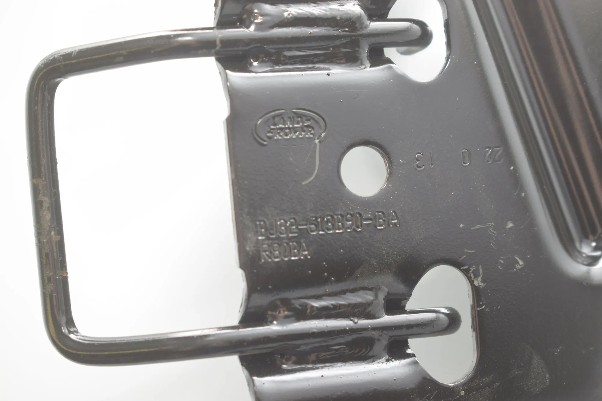 Bracket – OEM BJ32-613B90-BA · LAND ROVER RANGE ROVER SPORT (L320) 3.6 D 4x4 2008 – 5