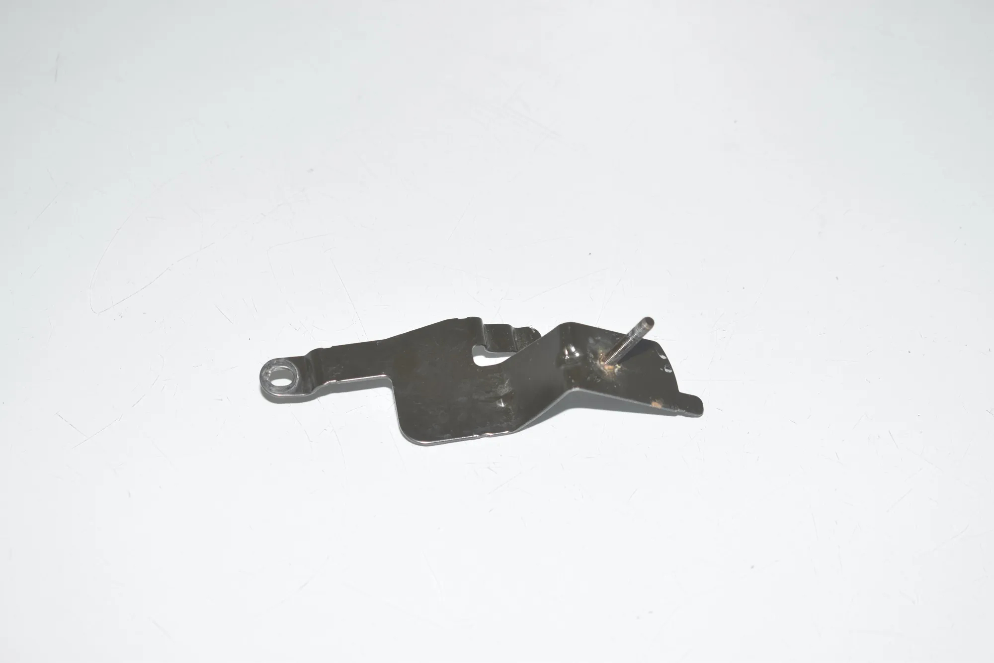 Bracket – OEM BJ325H280 · LAND ROVER RANGE ROVER SPORT (L320) 3.6 D 4x4 2008 – 2