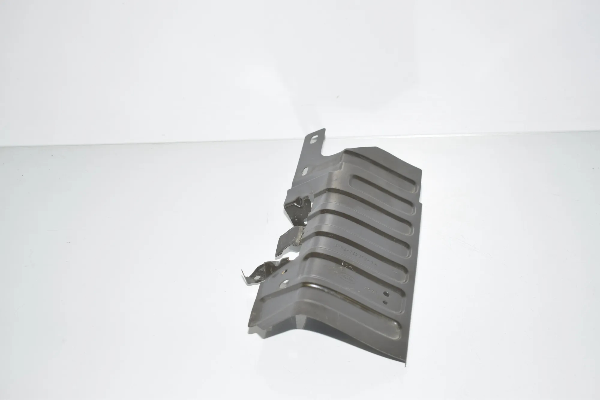Bracket – OEM BH52-022B75-AA · LAND ROVER RANGE ROVER SPORT (L320) 3.6 D 4x4 2008 – 2