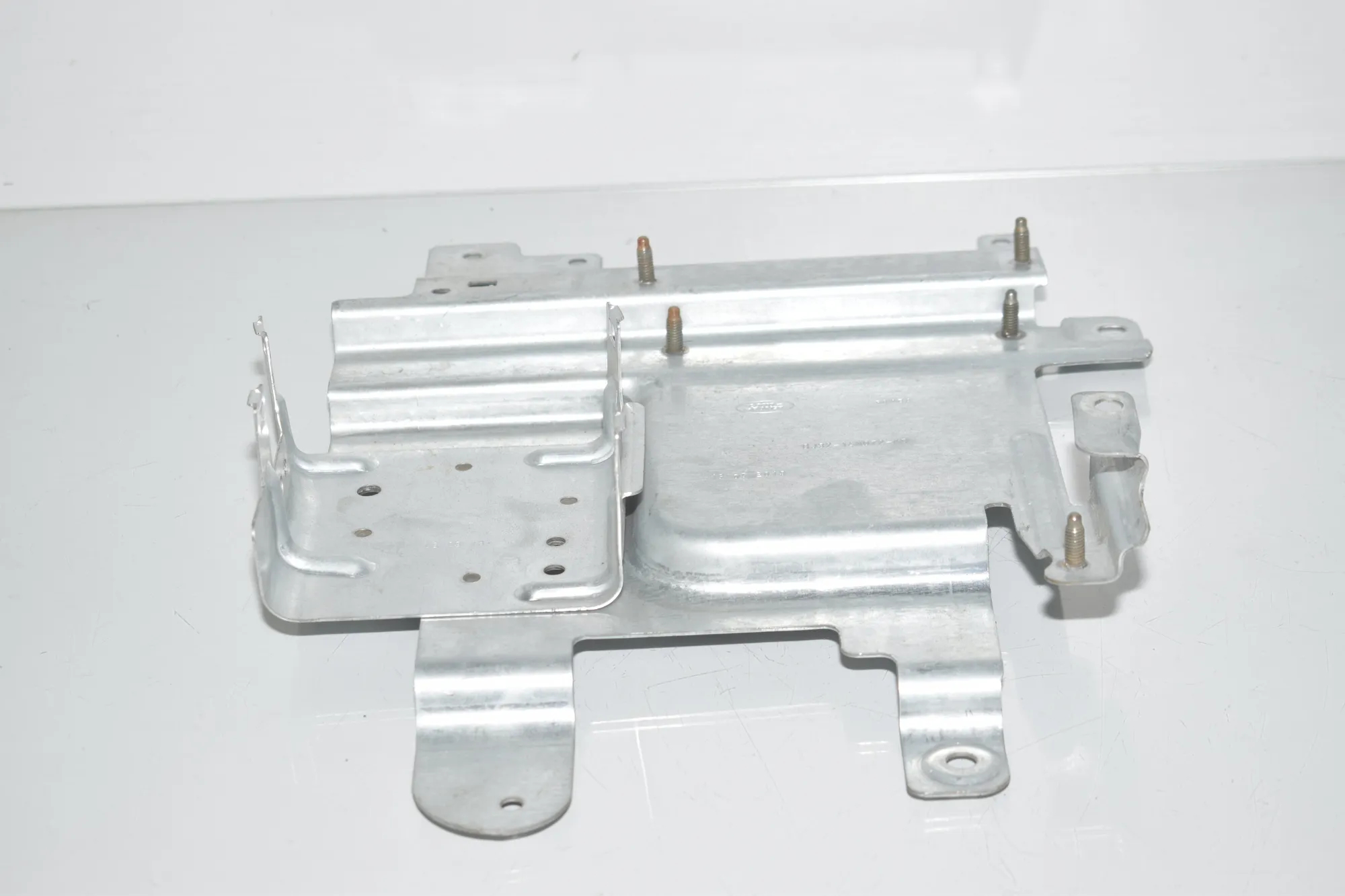 Bracket – OEM BJ32-14N072-AD · LAND ROVER RANGE ROVER SPORT (L320) 3.6 D 4x4 2008