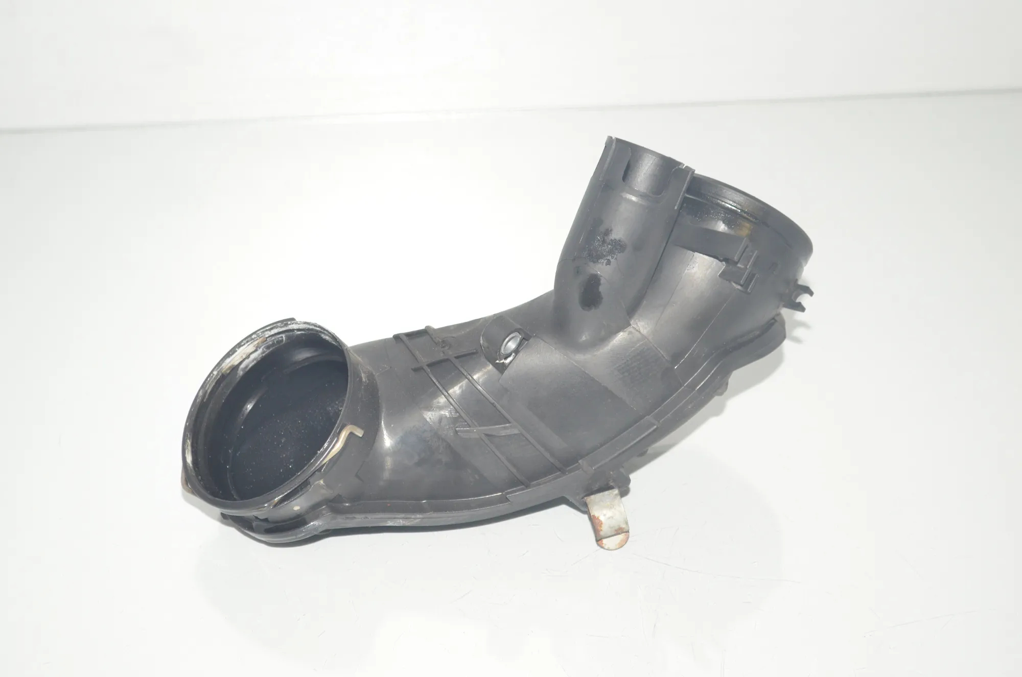 Air Intake Tube – OEM 8507369 · BMW 3 (F30, F80) 330 d 2013