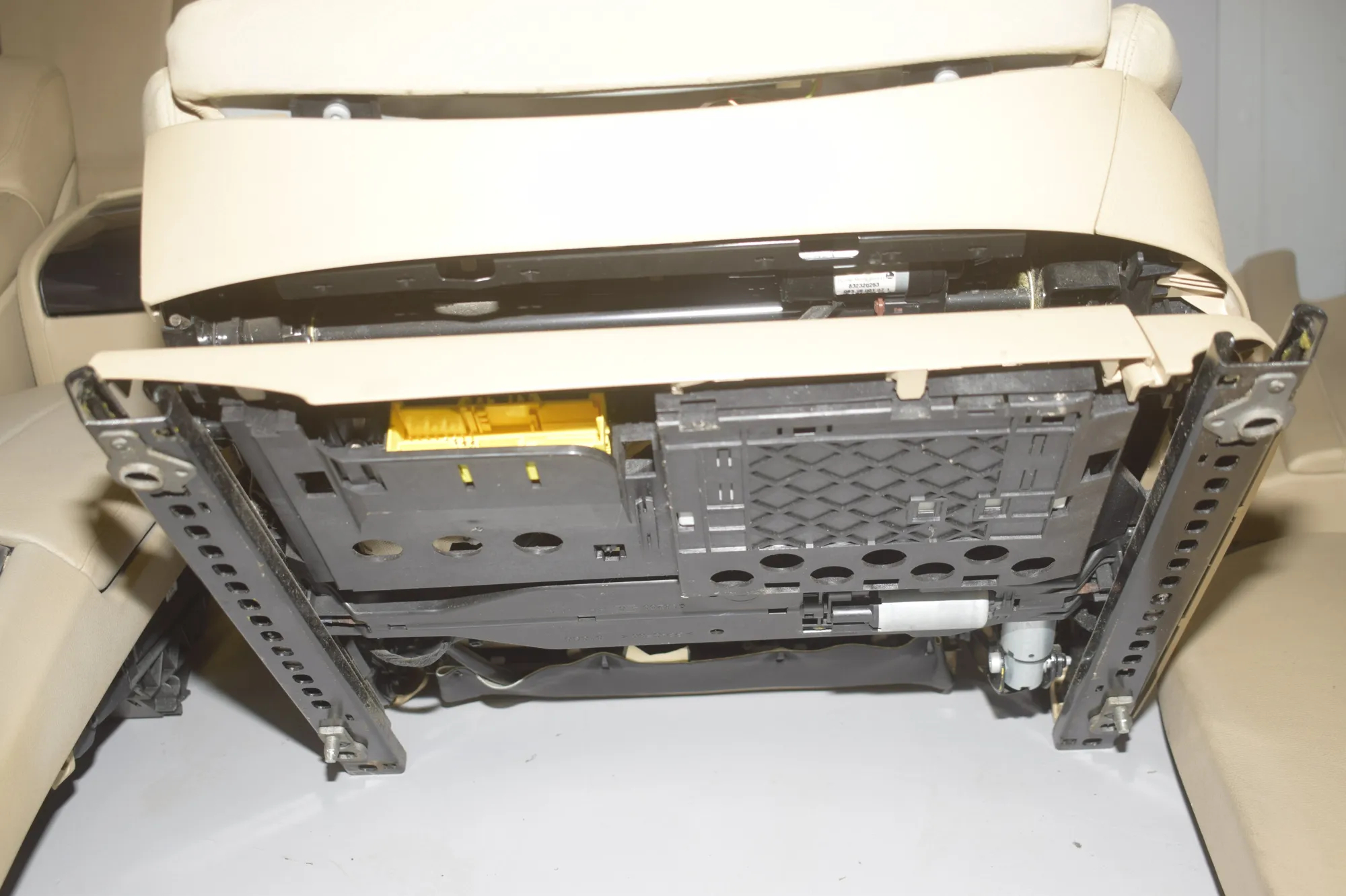 Seat set · BMW 5 Gran Turismo (F07) 530 d 2010 – 21