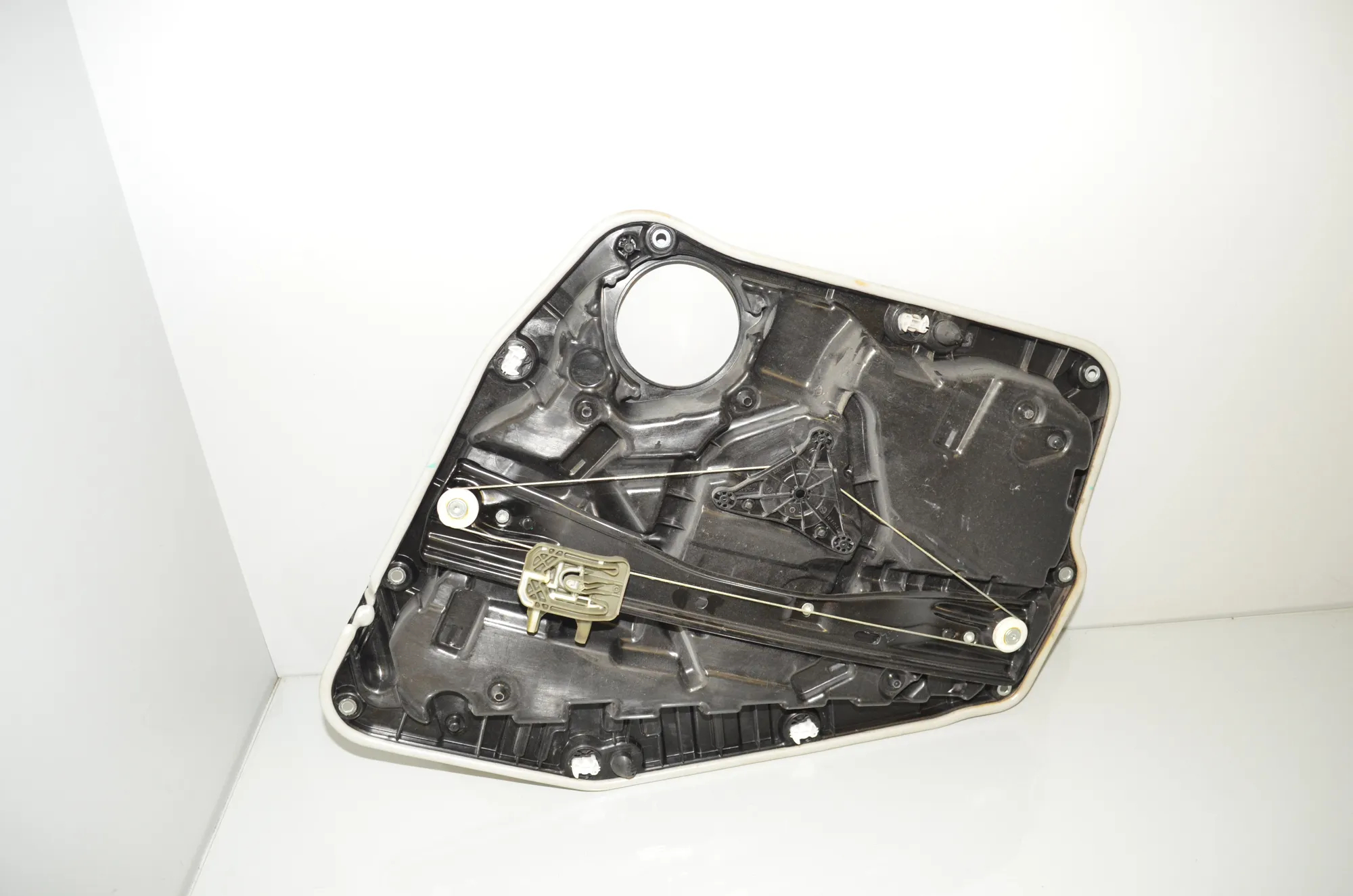 Rear Right Door Window Regulator – OEM 7486432 · BMW X3 (G01, F97) BMW X3 (G01, F97) 2019 – 3