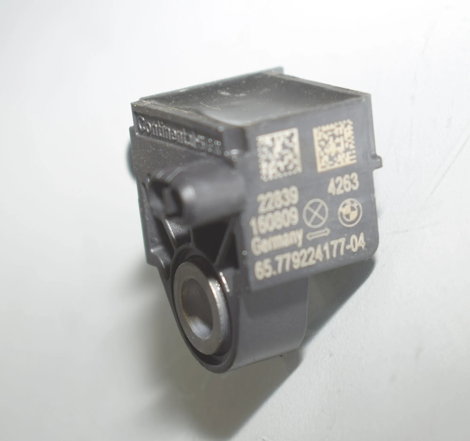 Rear Right Impact Sensor – OEM 9224177 · BMW X6 (F16, F86) M 50 d 2016 – 5