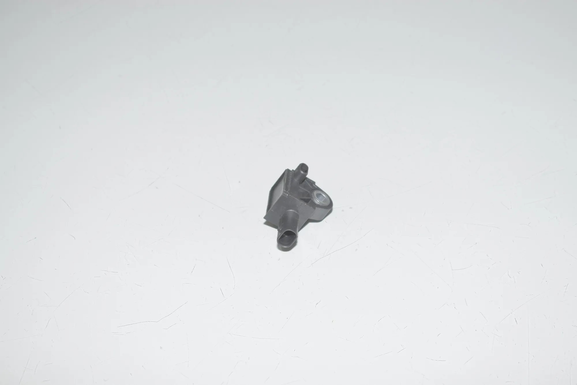 Front Right Impact Sensor – OEM 9224177 · BMW X6 (F16, F86) M 50 d 2016 – 3