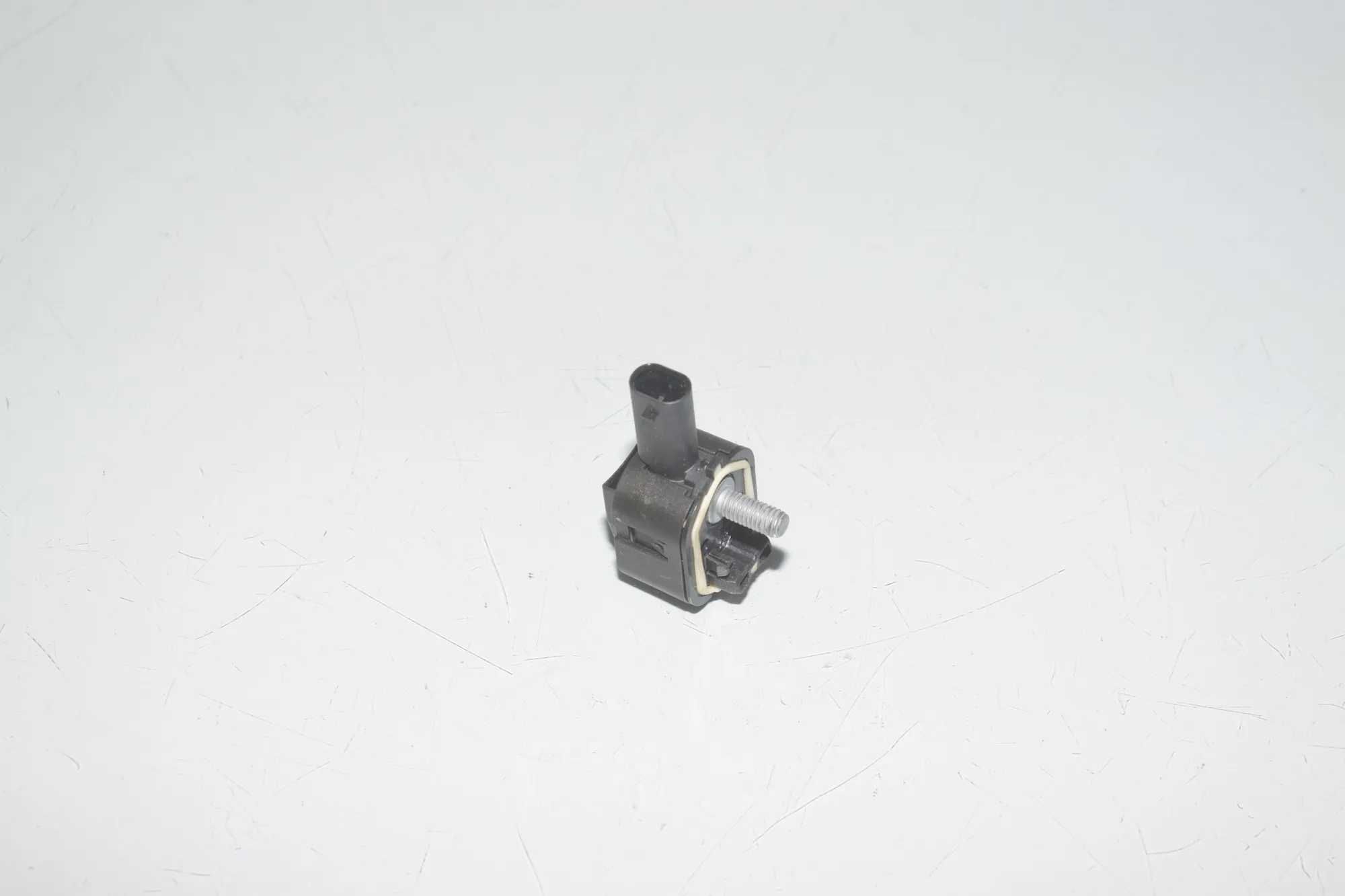 Front Right Impact Sensor – OEM 9224178 · BMW X6 (F16, F86) M 50 d 2016 – 2
