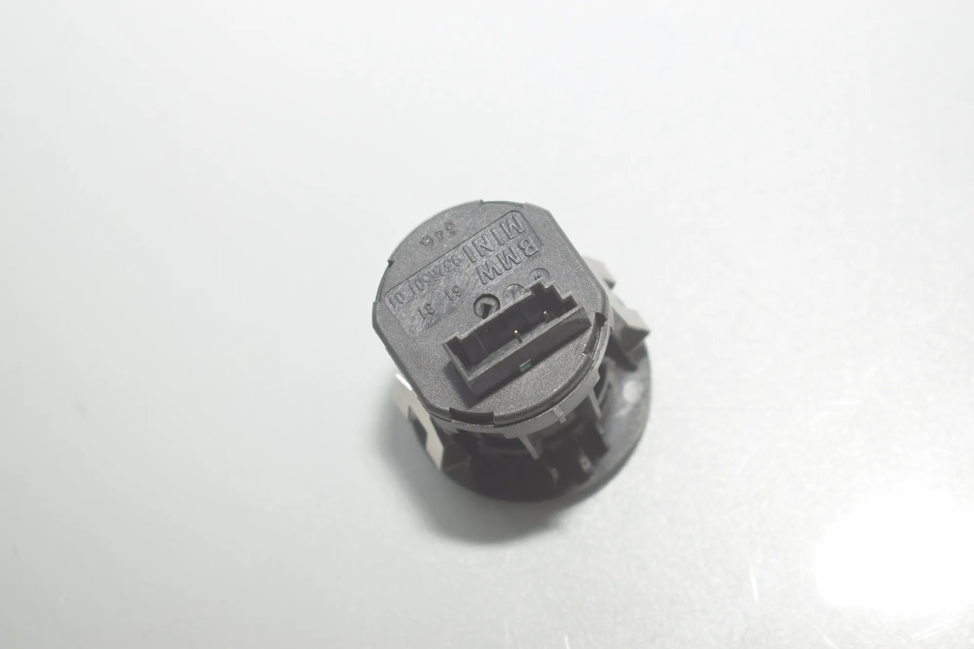SRS Switch – OEM 9326501 · BMW X6 (F16, F86) M 50 d 2016 – 4
