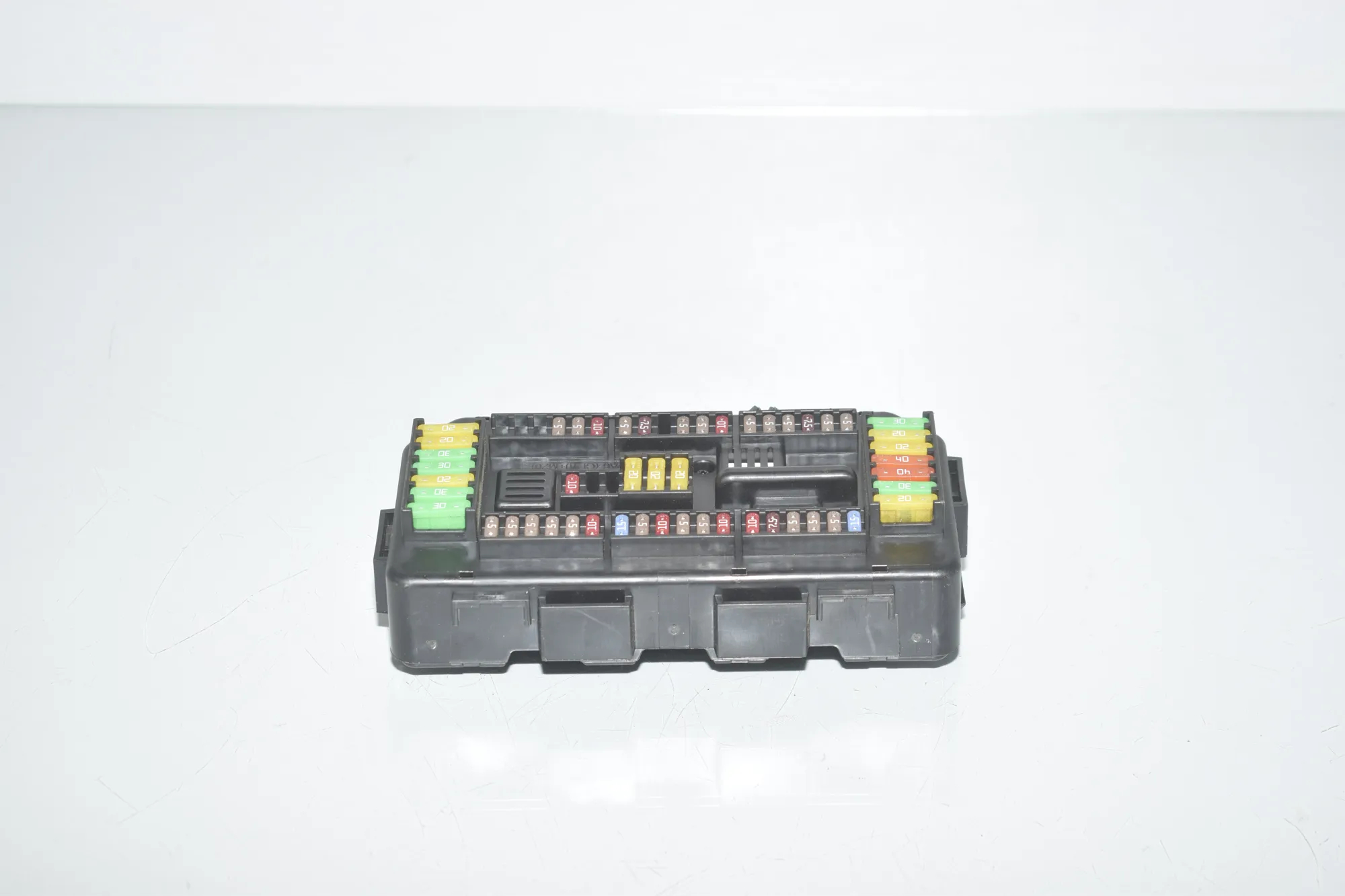Fuse Box – OEM 6819653 · BMW X6 (F16, F86) M 50 d 2016