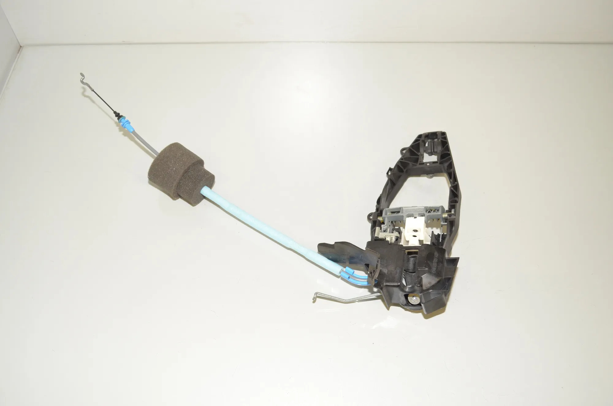 Front Right Door Interior Handle Frame – OEM 9881774 · BMW iX3 (G08) BMW iX3 (G08) 2022 – 3