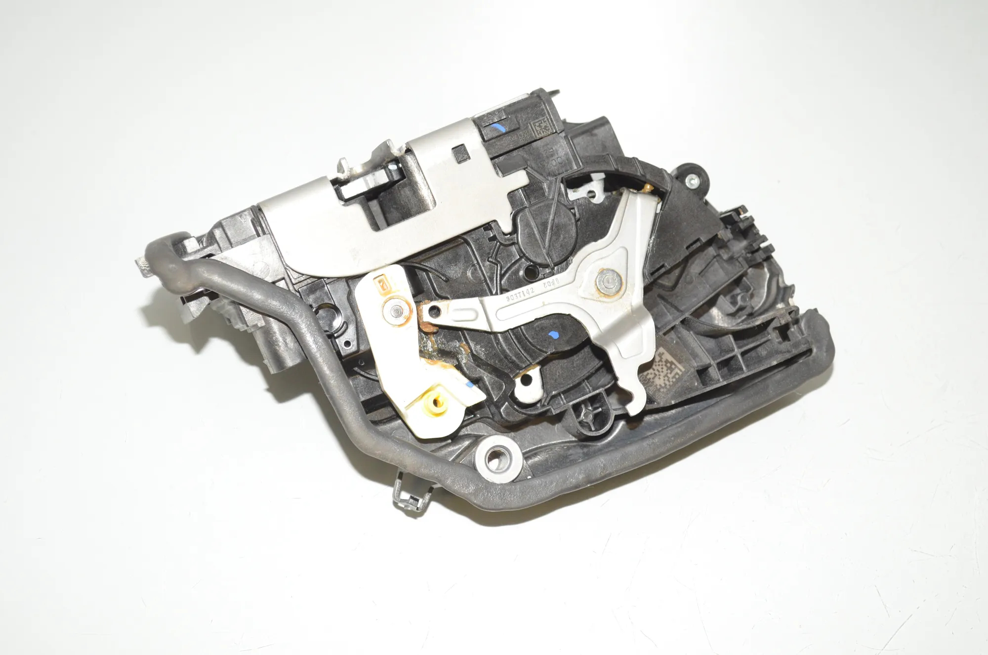 Front Right Door Lock – OEM 9482720 · BMW iX3 (G08) BMW iX3 (G08) 2022 – 2