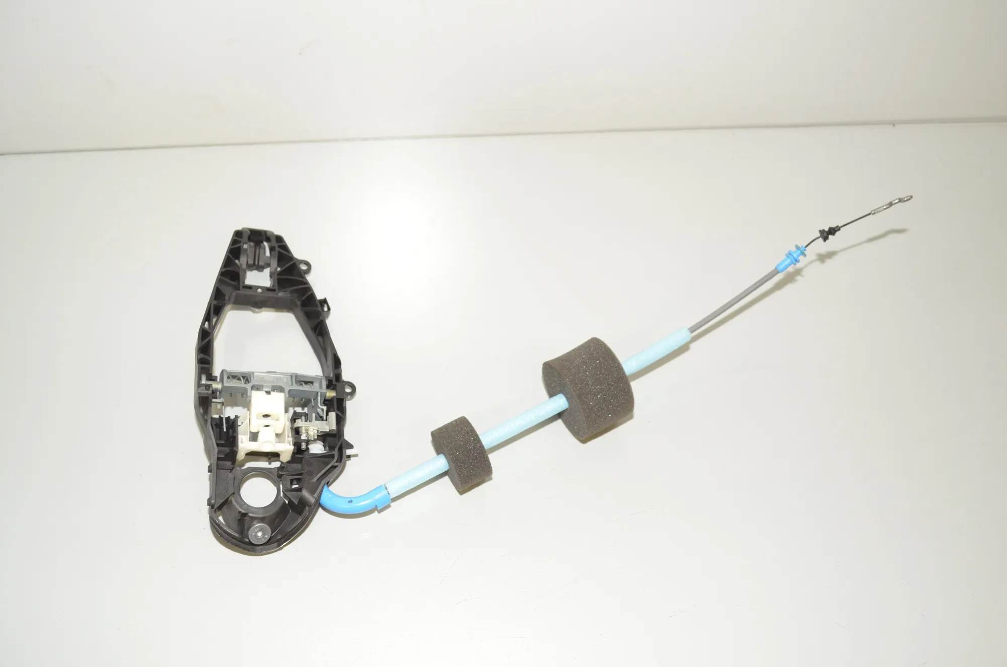 Front Left Door Interior Handle Frame – OEM 9881773 · BMW iX3 (G08) BMW iX3 (G08) 2022 – 2