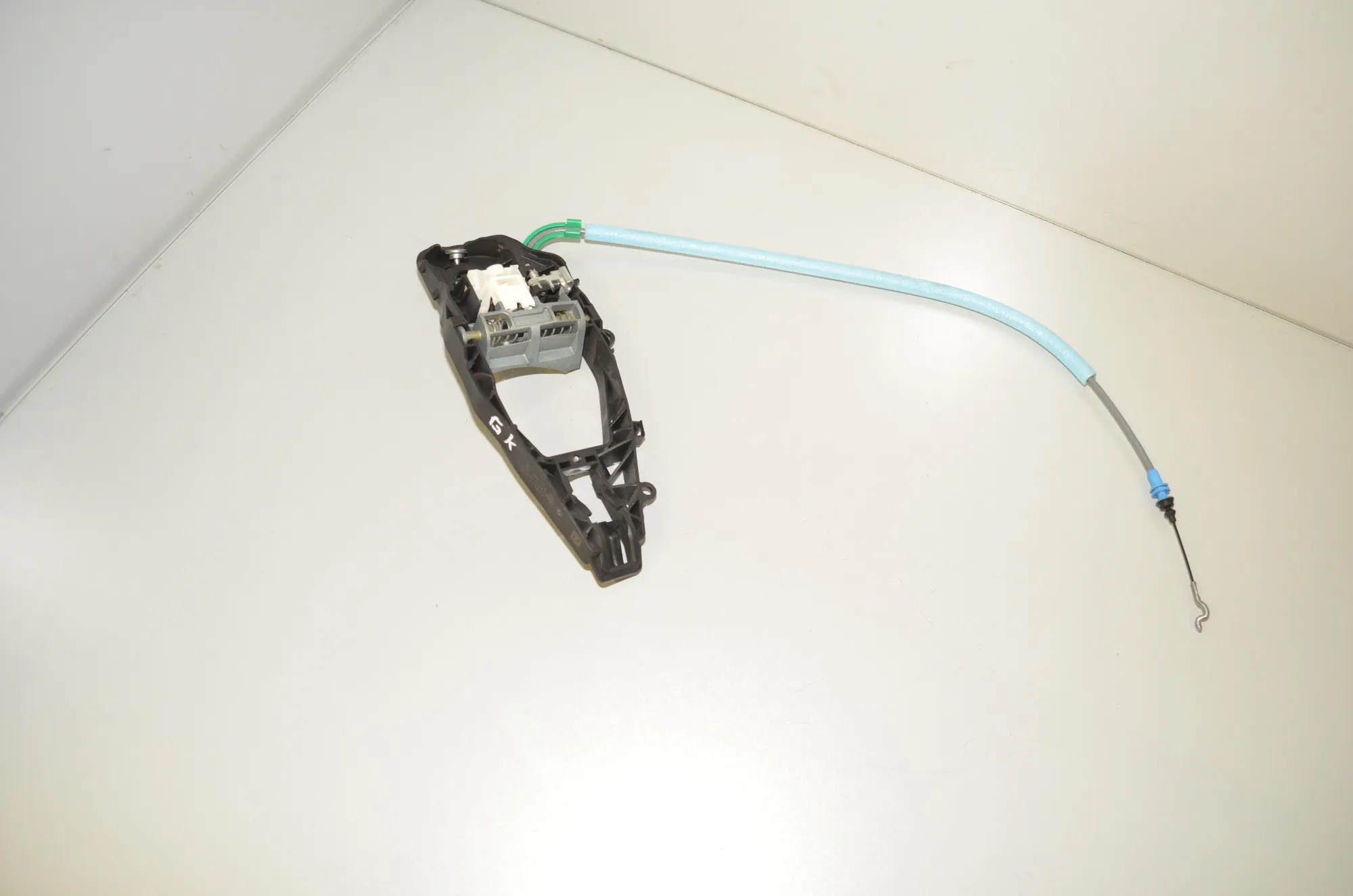 Rear Left Door Interior Handle Frame – OEM 9881774 · BMW iX3 (G08) BMW iX3 (G08) 2022 – 3