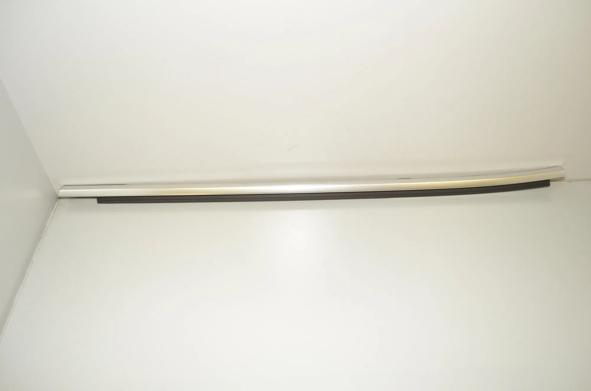 Rear Left Door Window Strip – OEM 7410037 · BMW X3 (G01, F97) BMW X3 (G01, F97) sDrive 20 d 2020