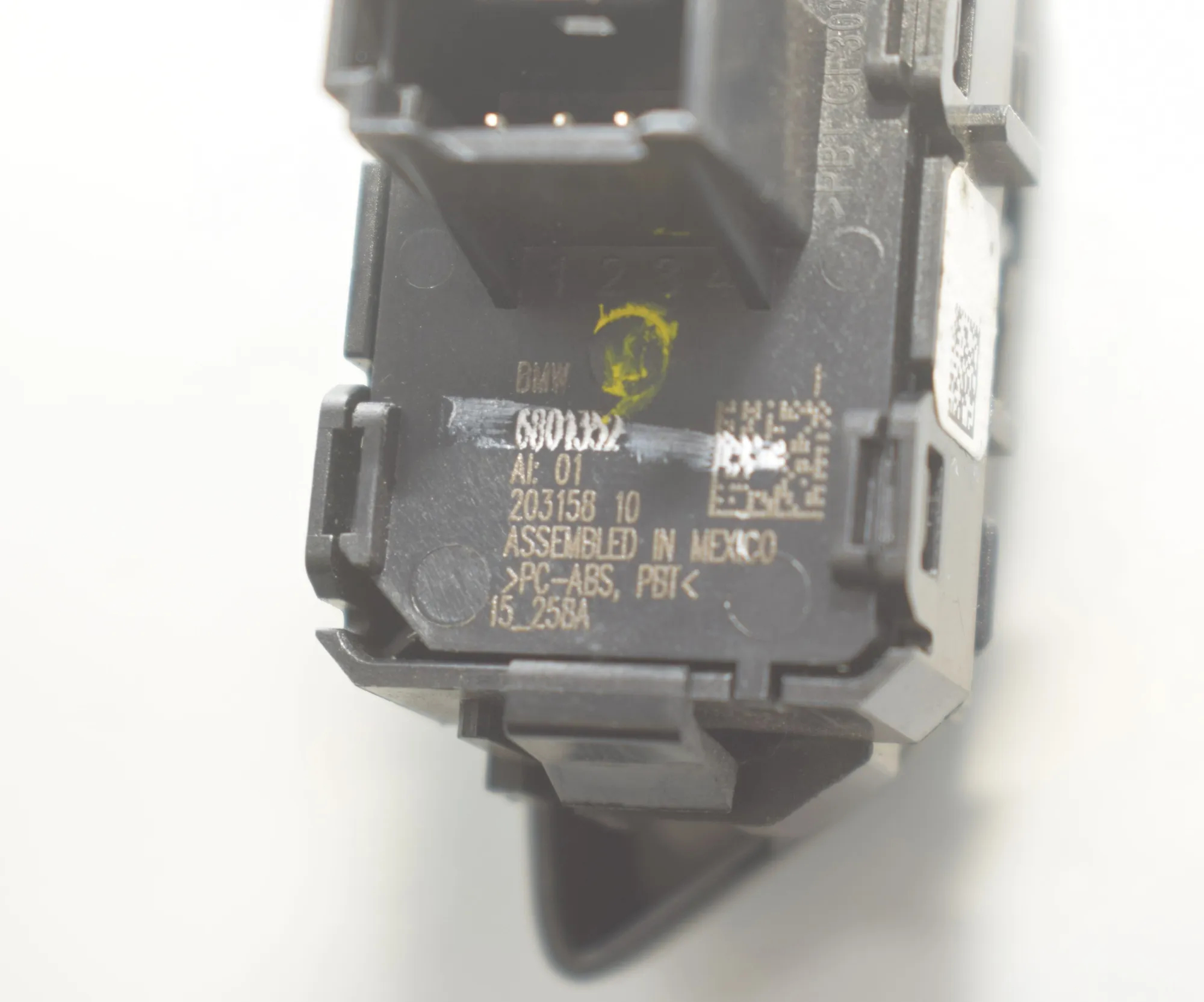Central Locking Switch – OEM 6801352 · BMW X6 (F16, F86) M 50 d 2016 – 5