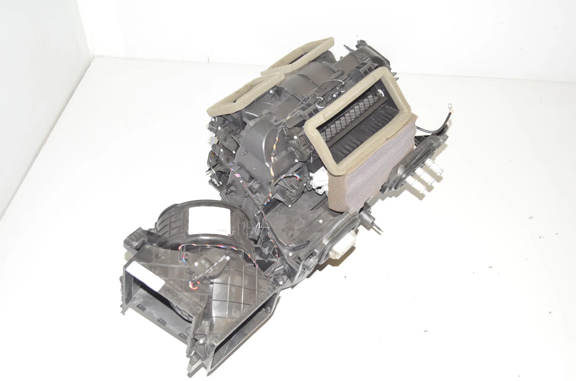 Interior Heater – OEM 6806539 · BMW X6 (F16, F86) M 50 d 2016 – 4