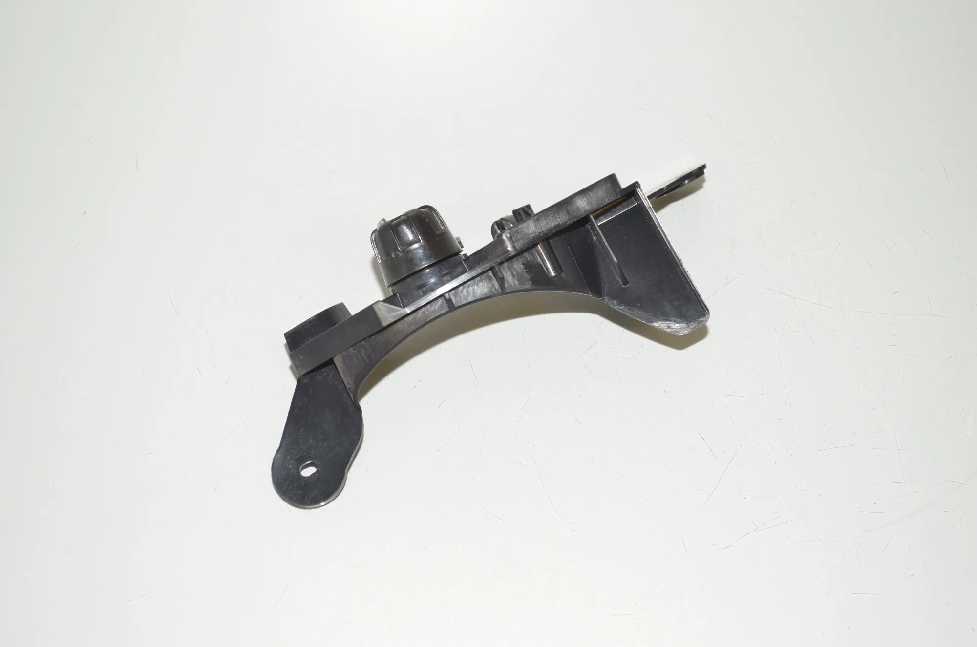 Bonnet Release Handle – OEM 7284598 · BMW X6 (F16, F86) M 50 d 2016 – 2