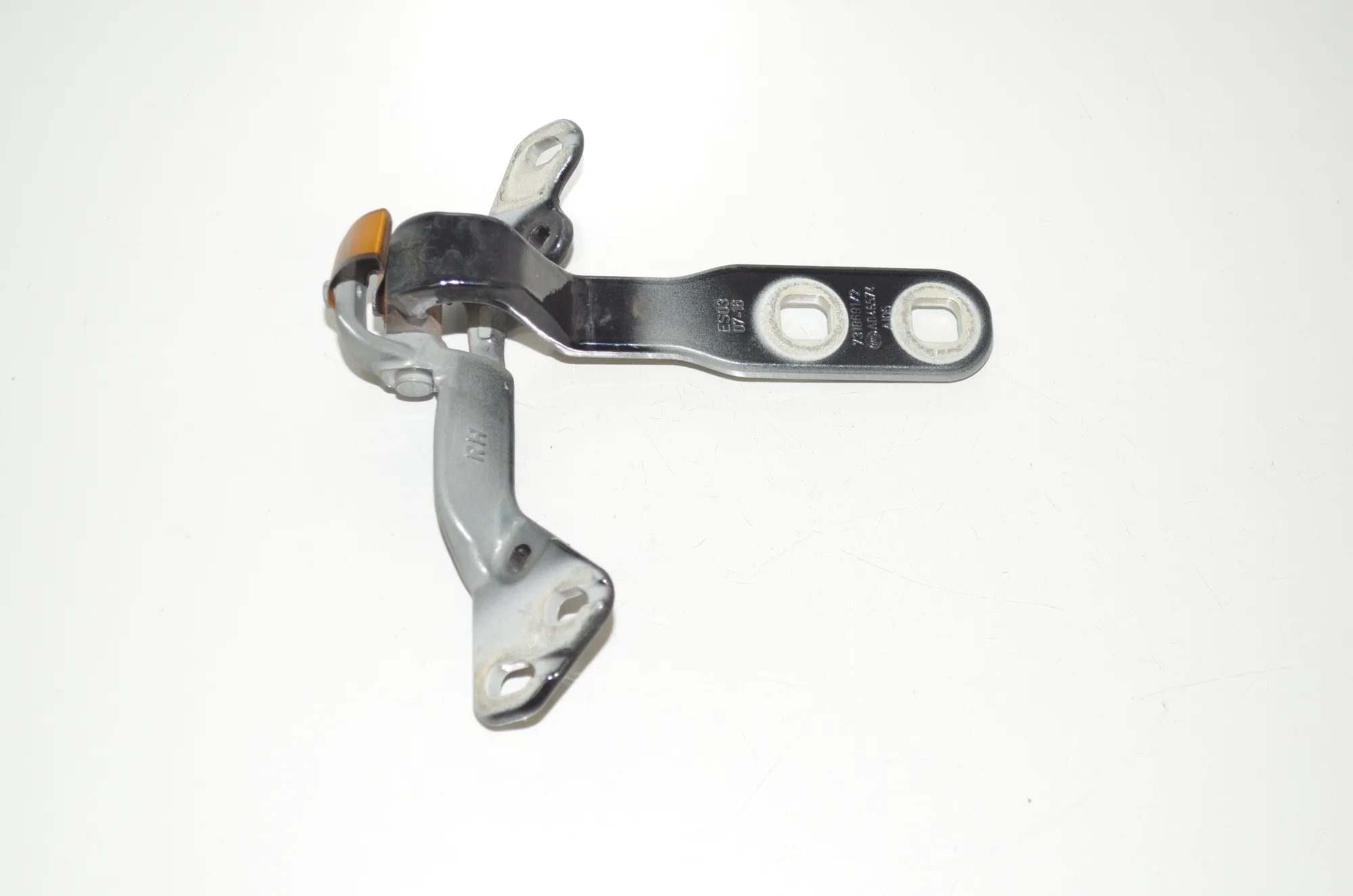 Right Side Bootlid Hinge – OEM 7318691 · BMW X6 (F16, F86) M 50 d 2016