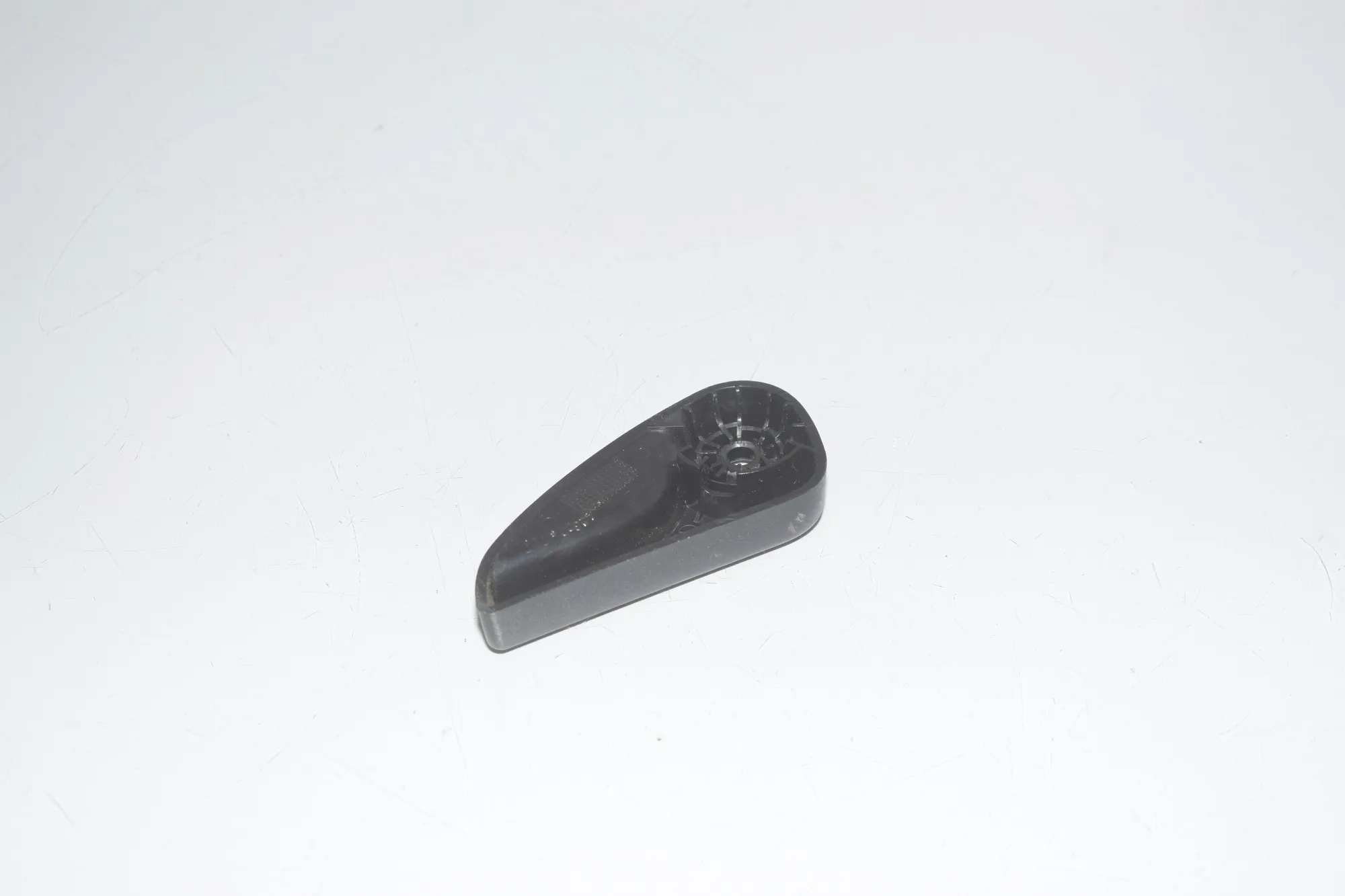 Bonnet Release Handle – OEM 7148523 · BMW X6 (F16, F86) M 50 d 2016 – 2