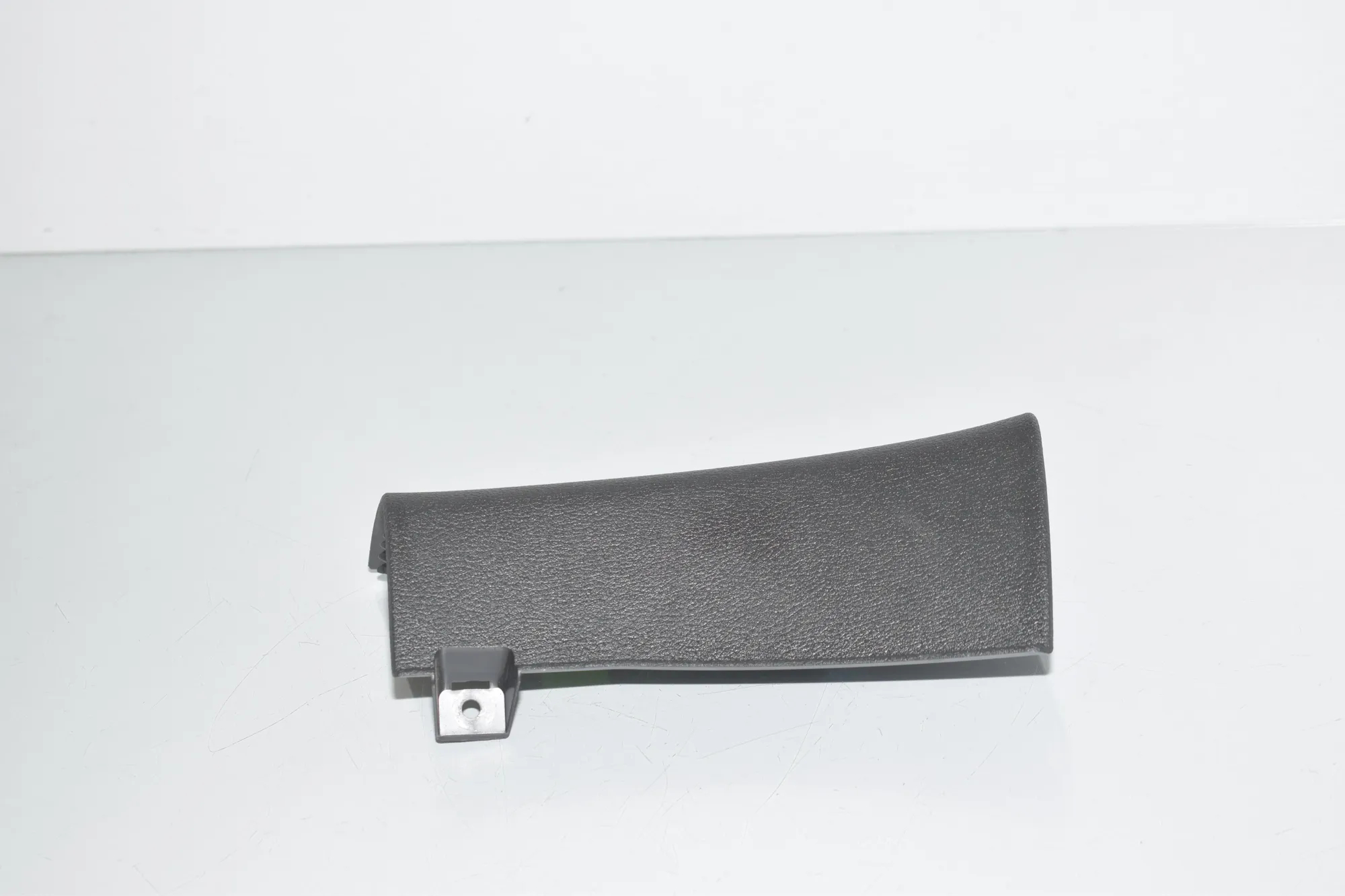 Rear Left Pillar Trim – OEM 7314715 · BMW X6 (F16, F86) M 50 d 2016 – 2