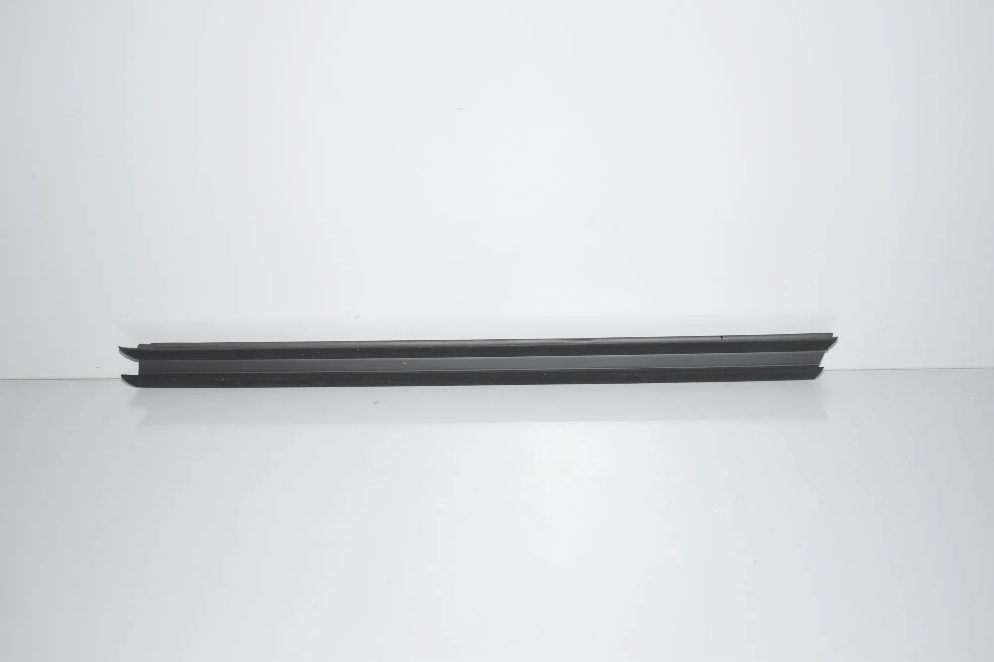 Rear Left Door Window Strip – OEM 7317850 · BMW X6 (F16, F86) M 50 d 2016 – 3