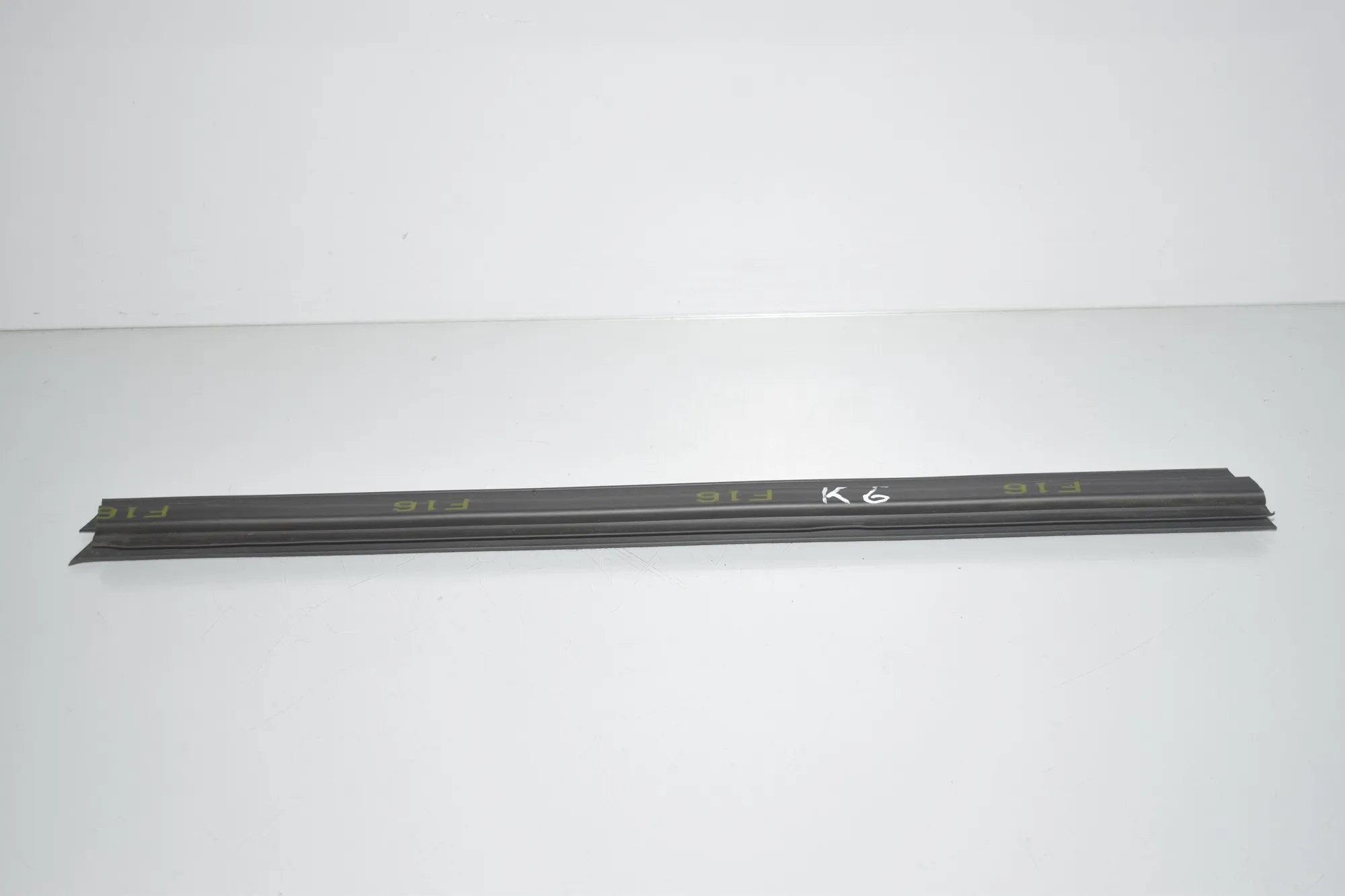 Rear Left Door Window Strip – OEM 7317850 · BMW X6 (F16, F86) M 50 d 2016