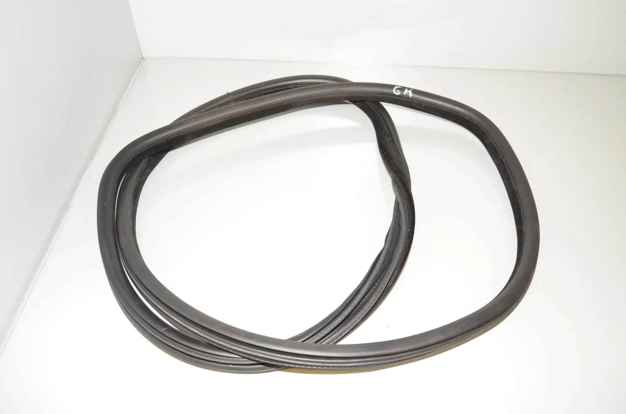 Rear Left Door Seal Rubber – OEM 51727317812 · BMW X6 (F16, F86) M 50 d 2016 – 2
