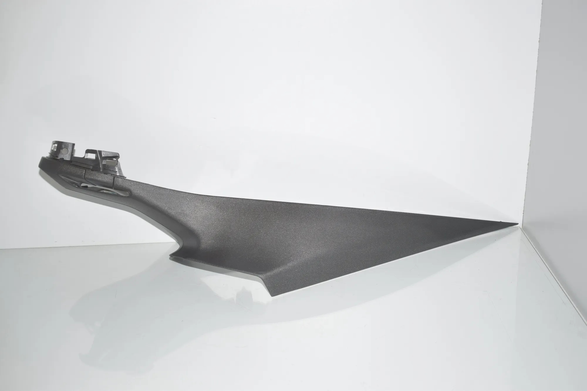 Left Side B Pillar Trim – OEM 7324925 · BMW X6 (F16, F86) M 50 d 2016 – 4
