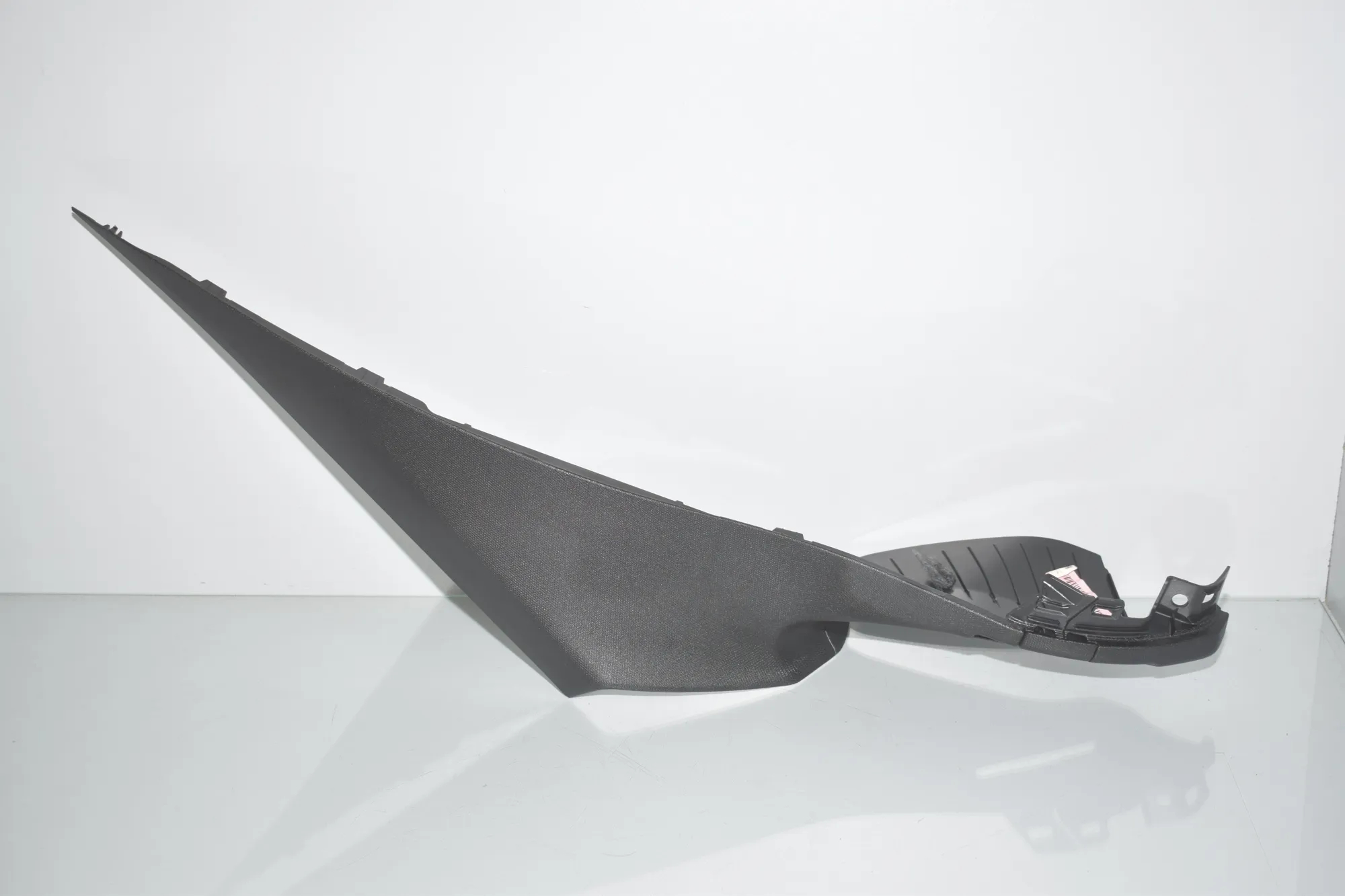 Right Side B Pillar Trim – OEM 7324926 · BMW X6 (F16, F86) M 50 d 2016