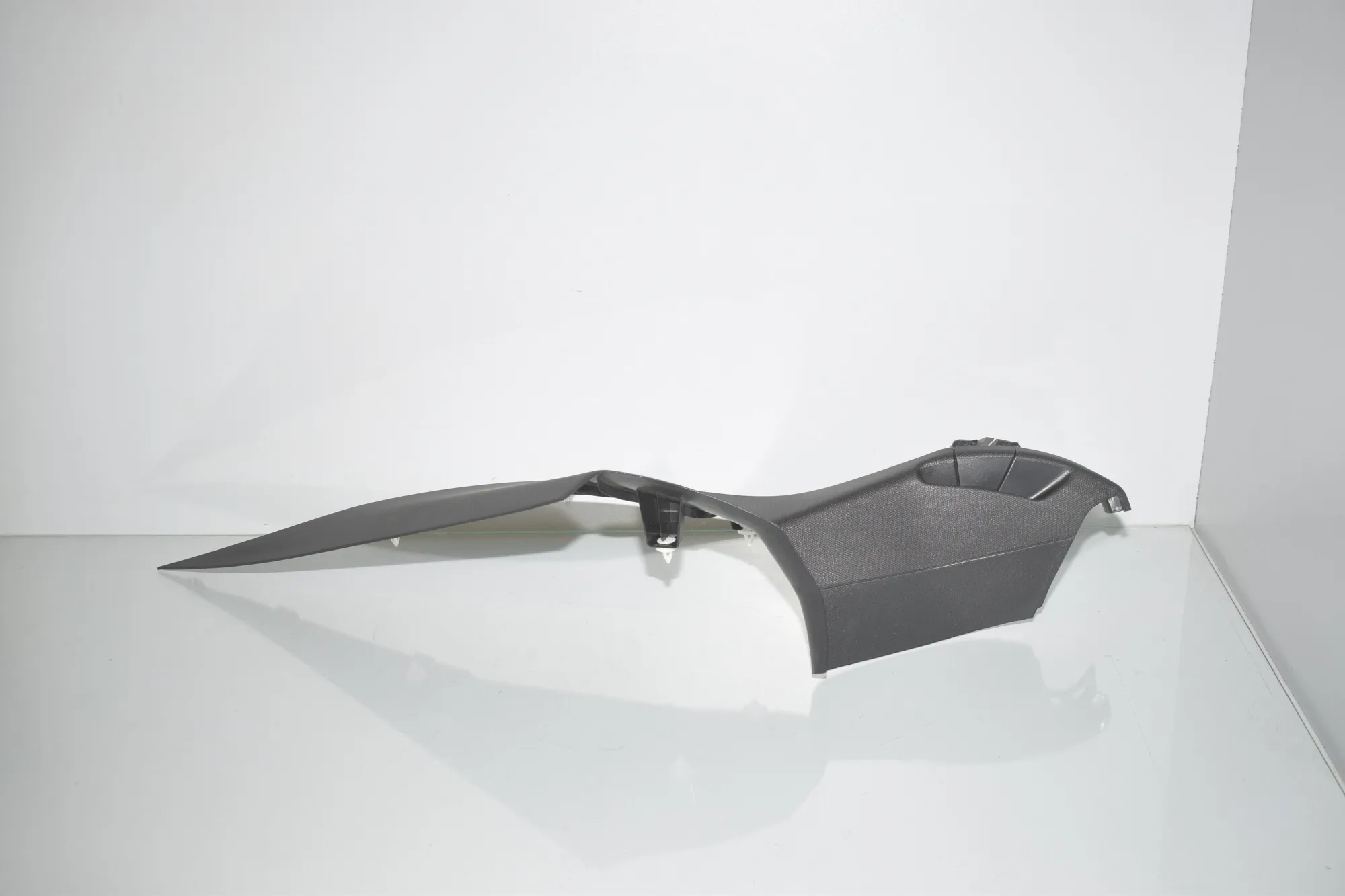 Right Side B Pillar Trim – OEM 7324926 · BMW X6 (F16, F86) M 50 d 2016 – 2