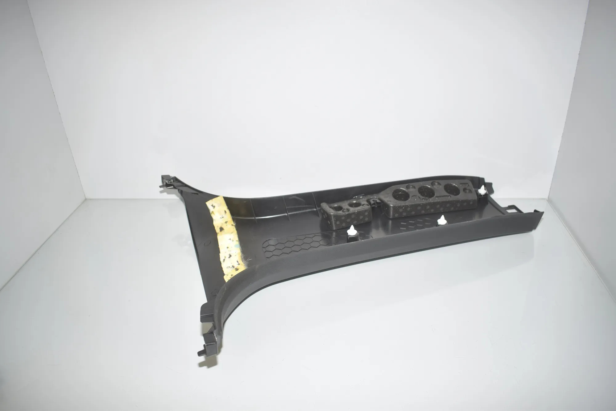 Left Side B Pillar Trim – OEM 7324913 · BMW X6 (F16, F86) M 50 d 2016 – 4