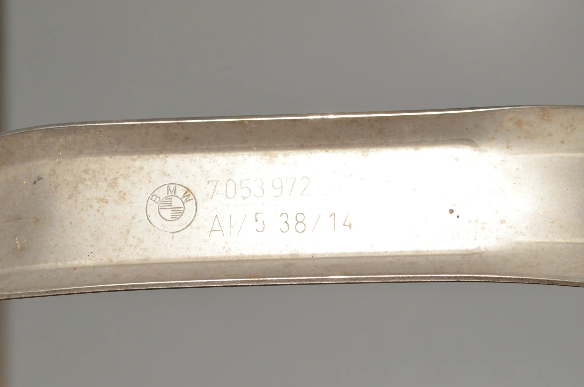Fuel Tank Holder – OEM 7053972 · BMW 5 (F10) 535 d xDrive 2014 – 4