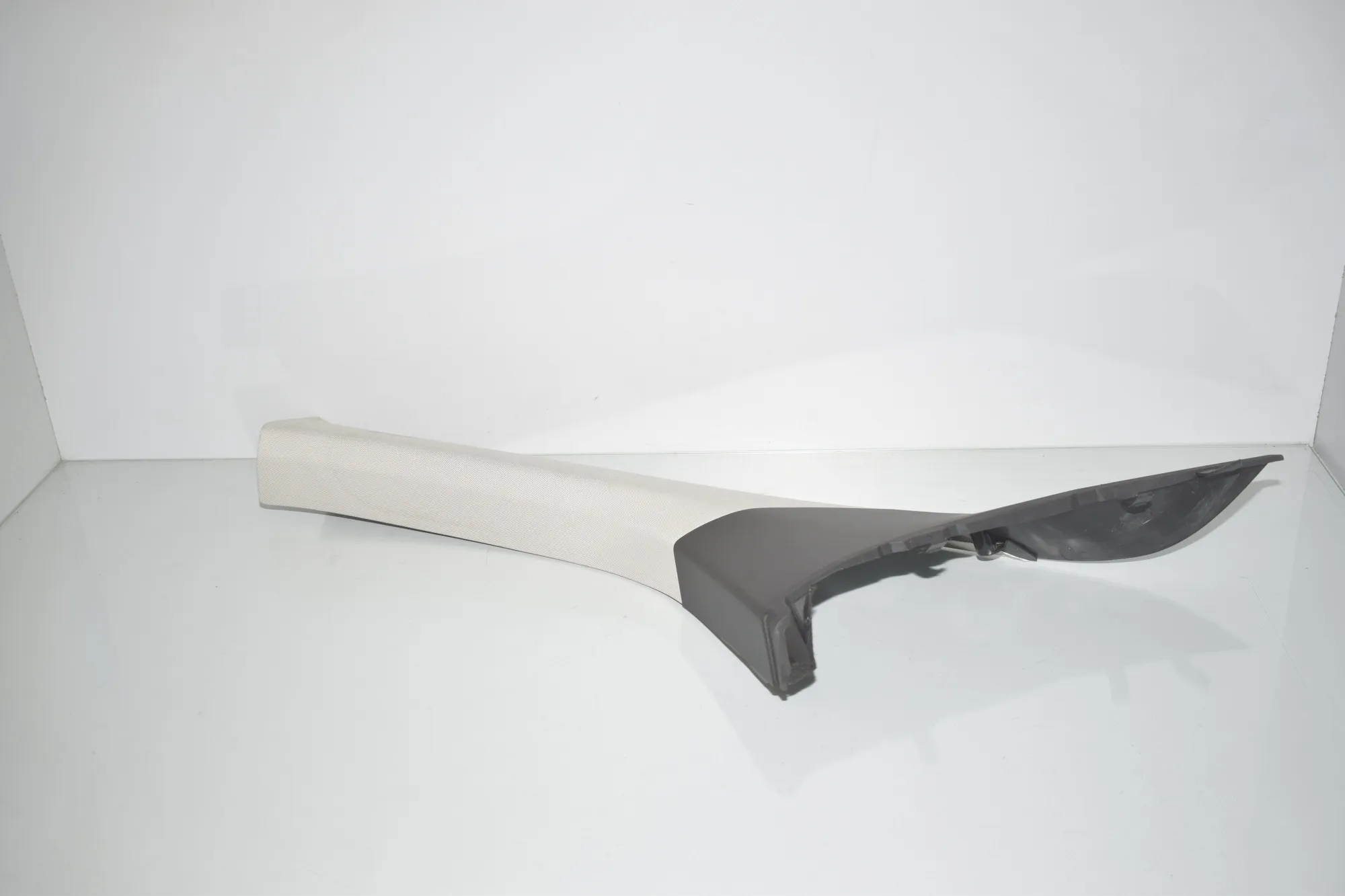 Front Left A Pillar Trim – OEM 7275667 · BMW i3 (I01) Electric 2019 – 2