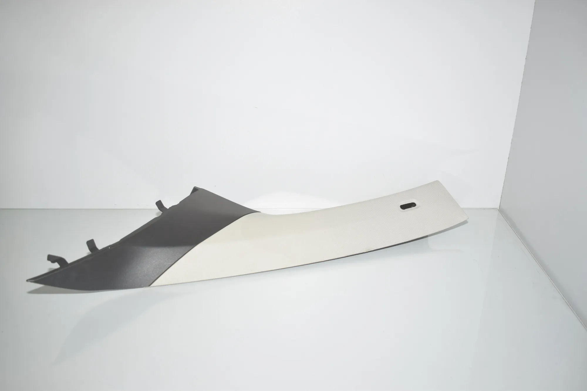 Front Left A Pillar Trim – OEM 7275667 · BMW i3 (I01) Electric 2019 – 3