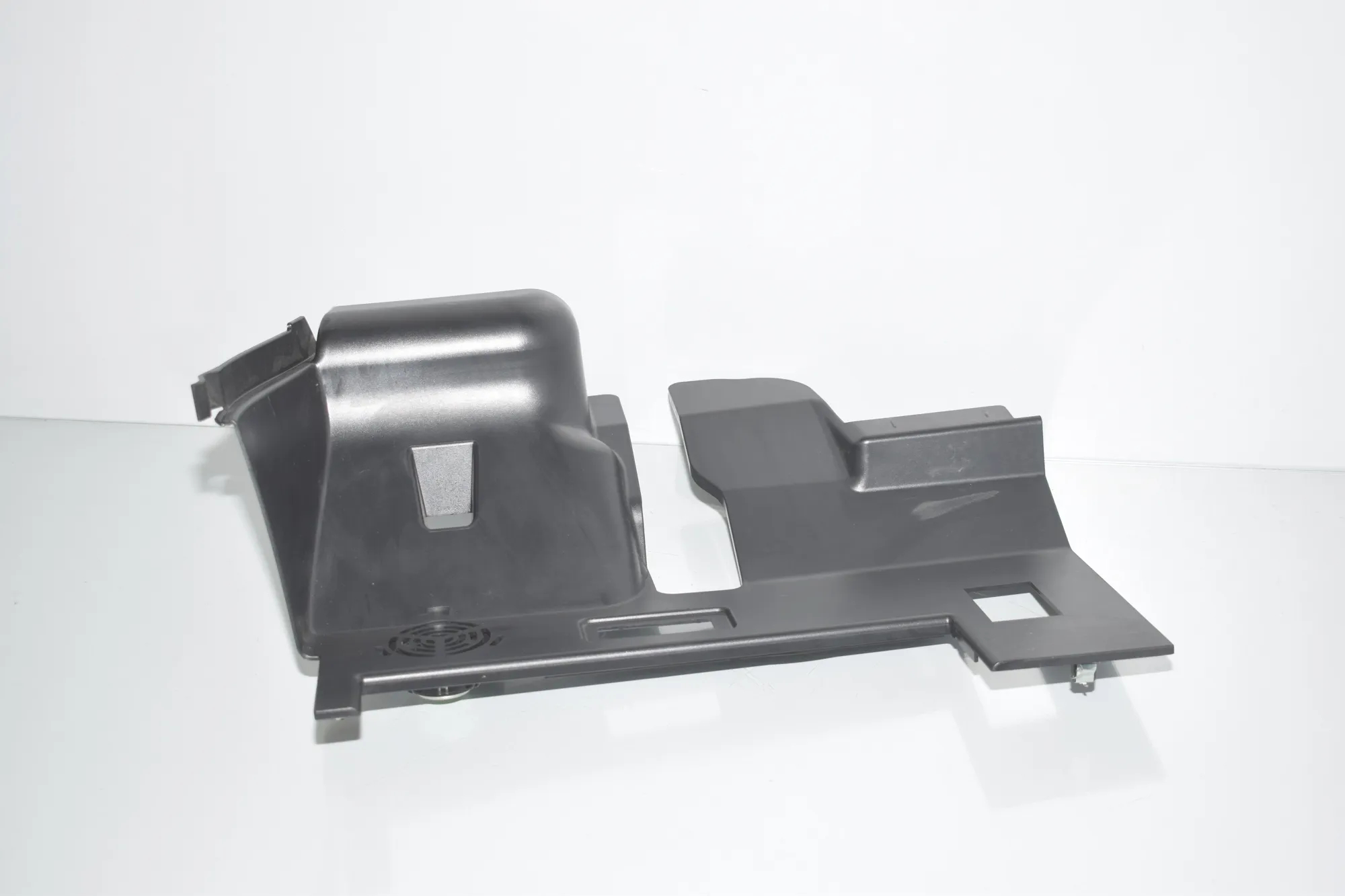 Dashboard Lower Trim – OEM 9283030 · BMW i3 (I01) Electric 2019