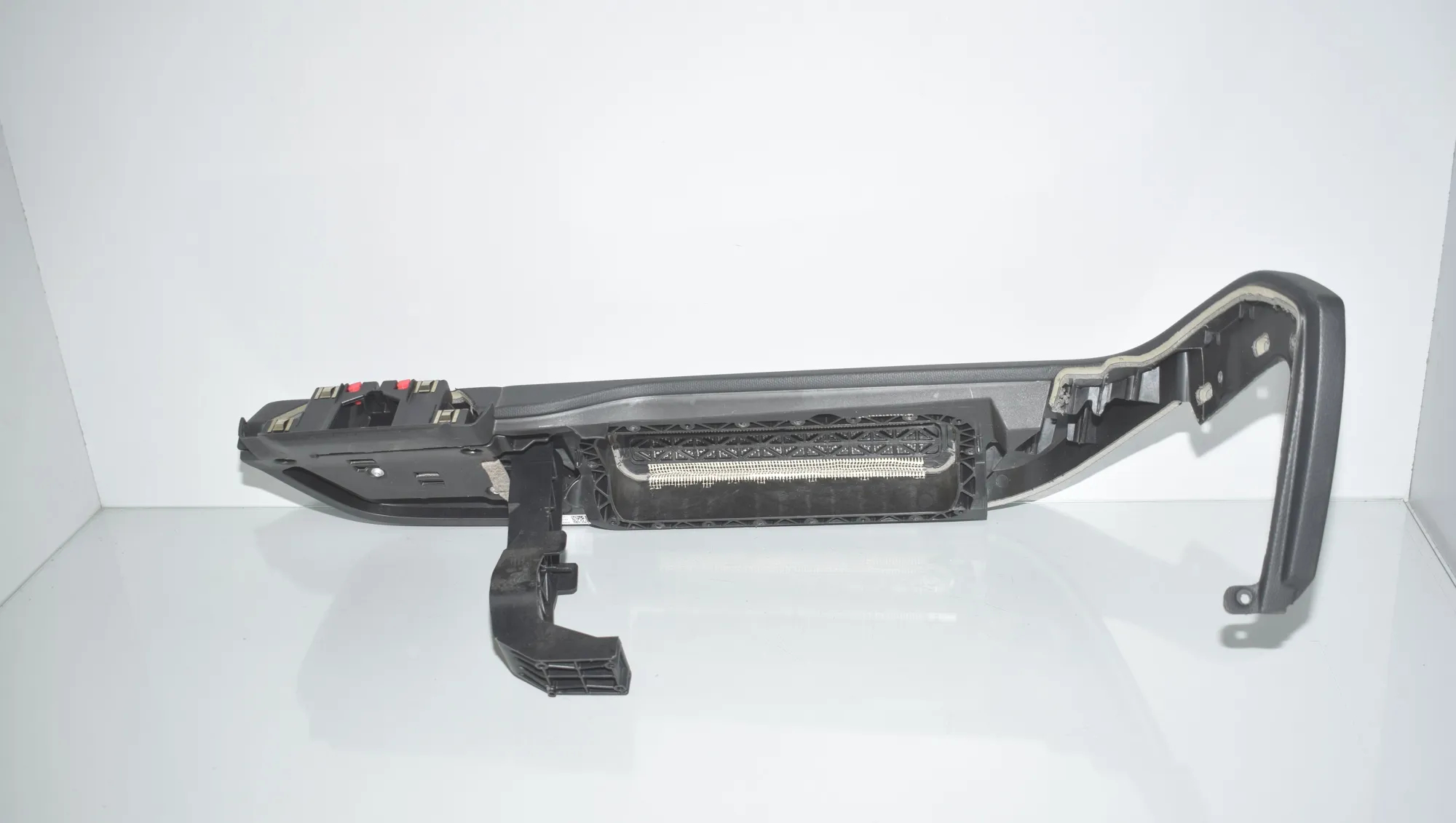 Dashboard Trim – OEM 9282723 · BMW i3 (I01) Electric 2019 – 2