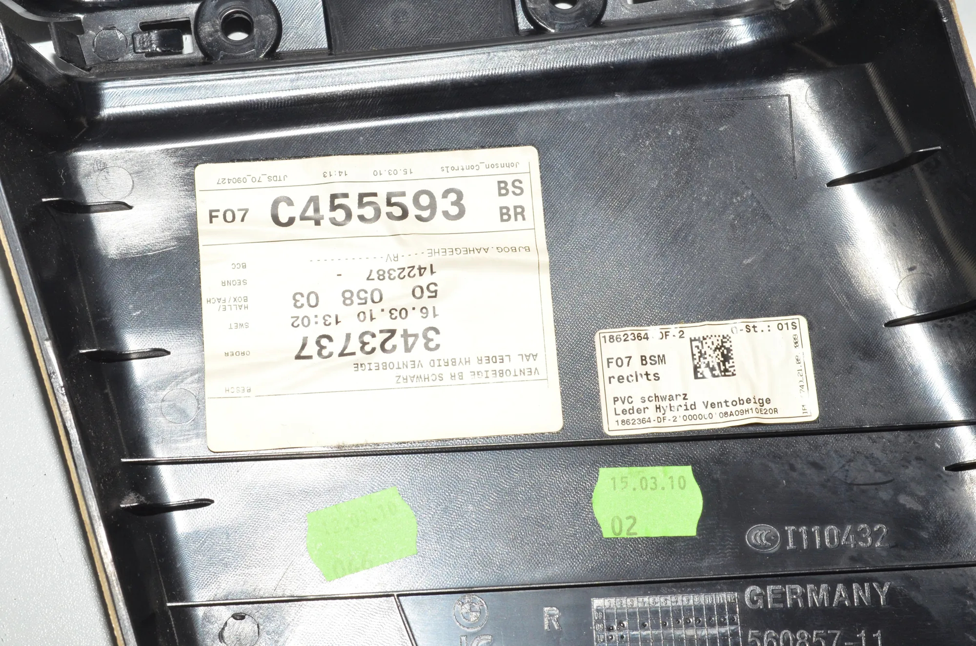 Right Side B Pillar Trim – OEM 7235108 · BMW 5 Gran Turismo (F07) 530 d 2010 – 4