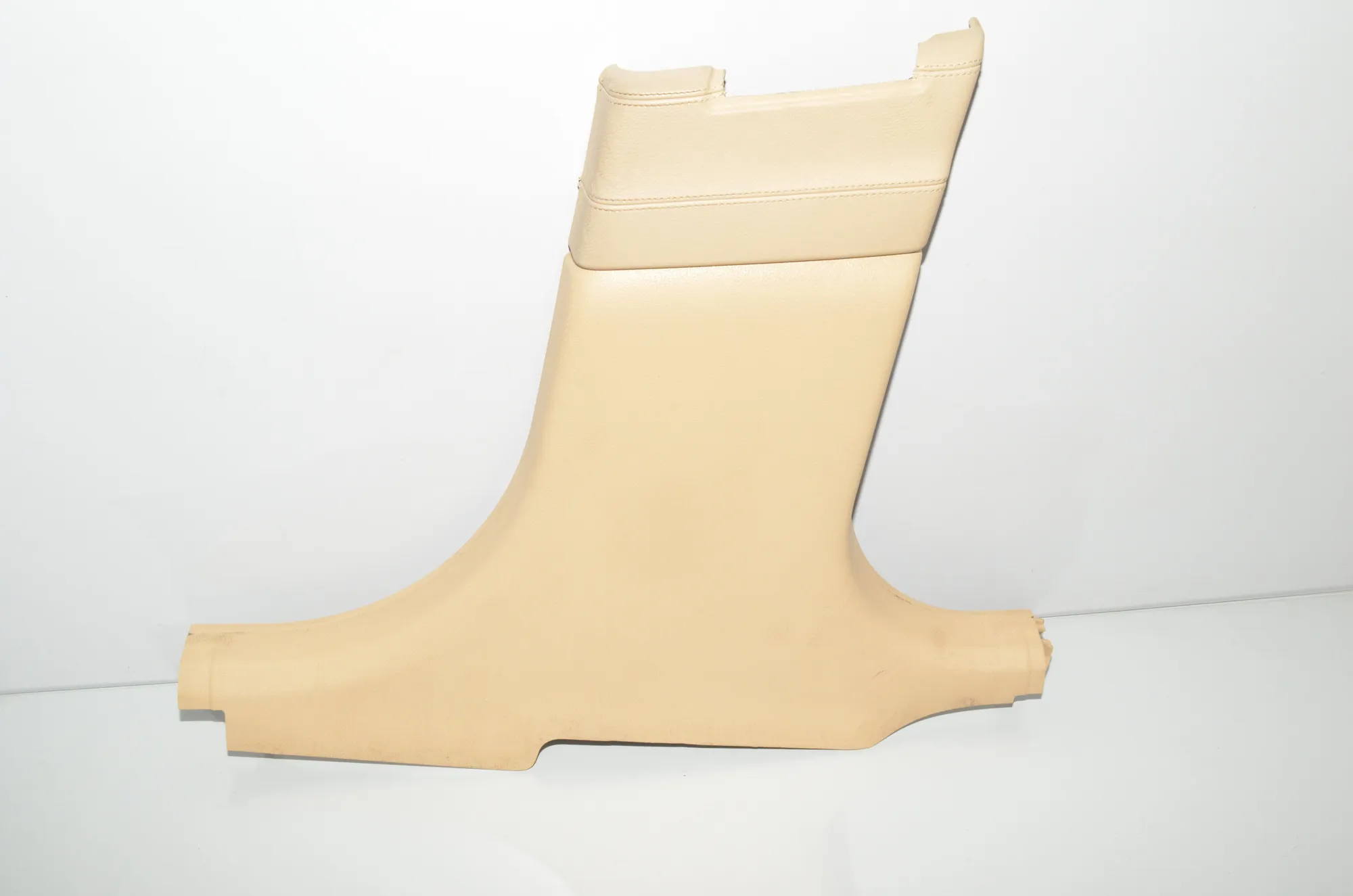 Right Side B Pillar Trim – OEM 7221702 · BMW 5 Gran Turismo (F07) 530 d 2010