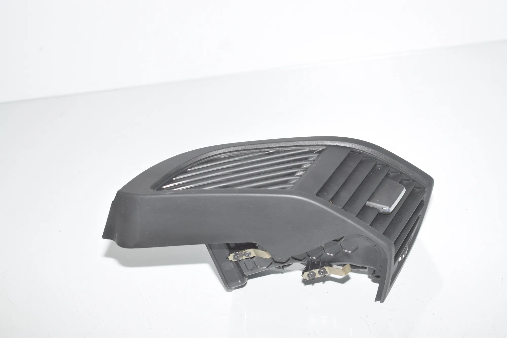 Dashboard Air Vents – OEM 9283003 · BMW i3 (I01) Electric 2019 – 2
