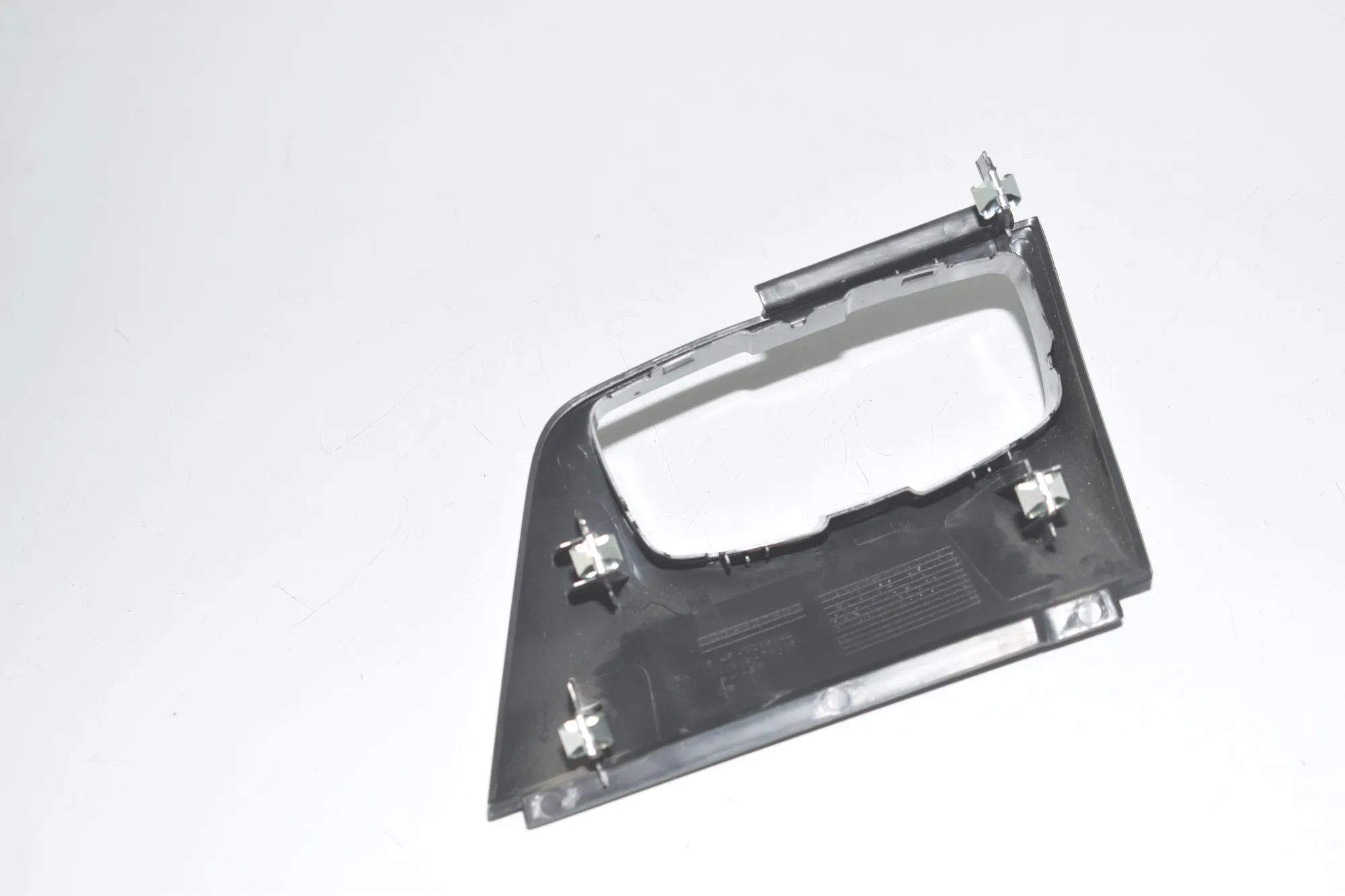 Headlight Switch Trim – OEM 9282942 · BMW i3 (I01) Electric 2019 – 4