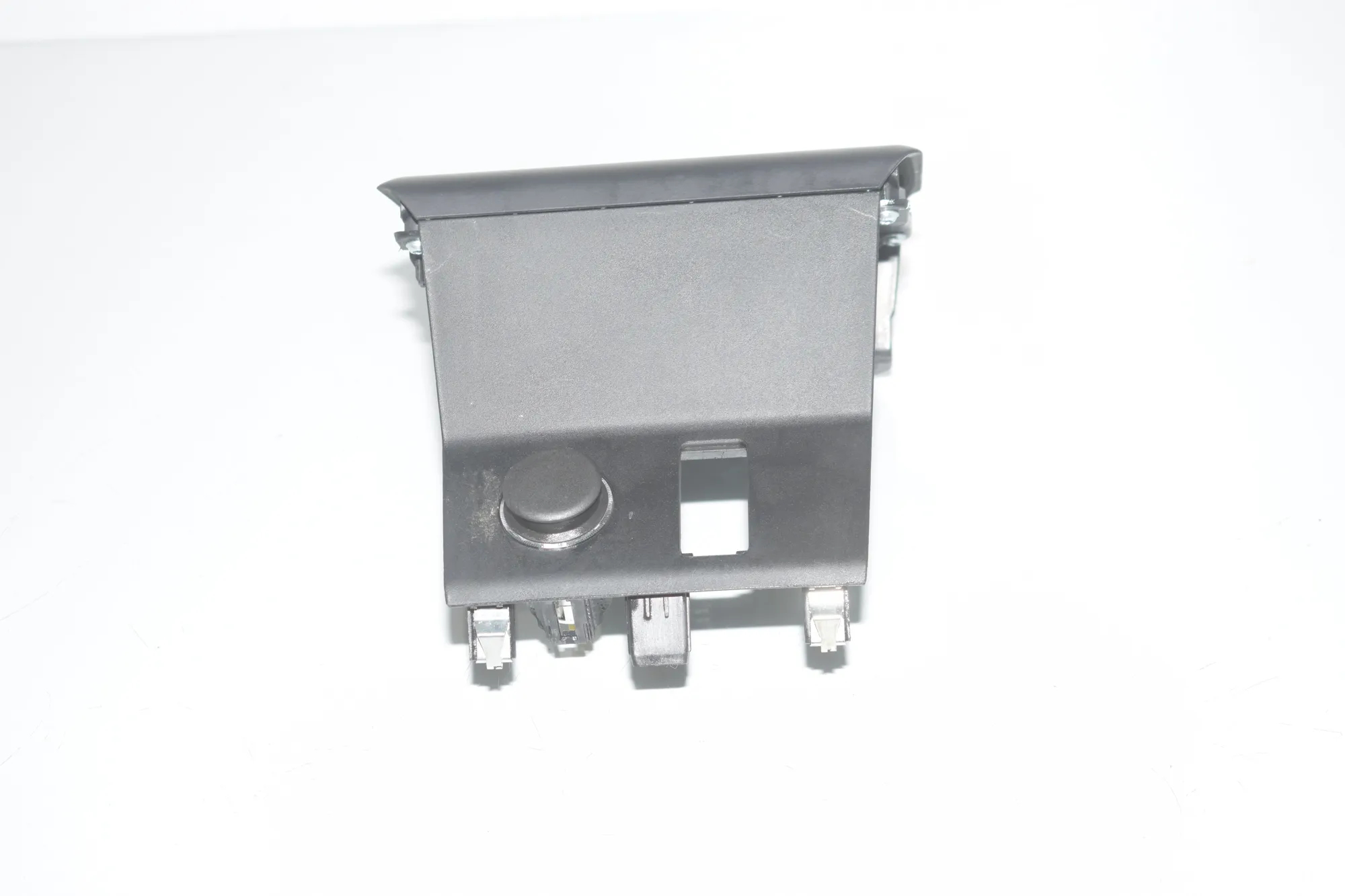 Center Console Trim – OEM 9283145 · BMW i3 (I01) Electric 2019