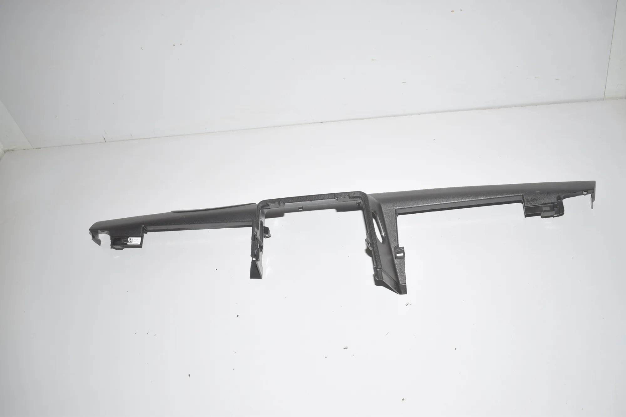 Dashboard Lower Trim – OEM 9303496 · BMW i3 (I01) Electric 2019 – 4
