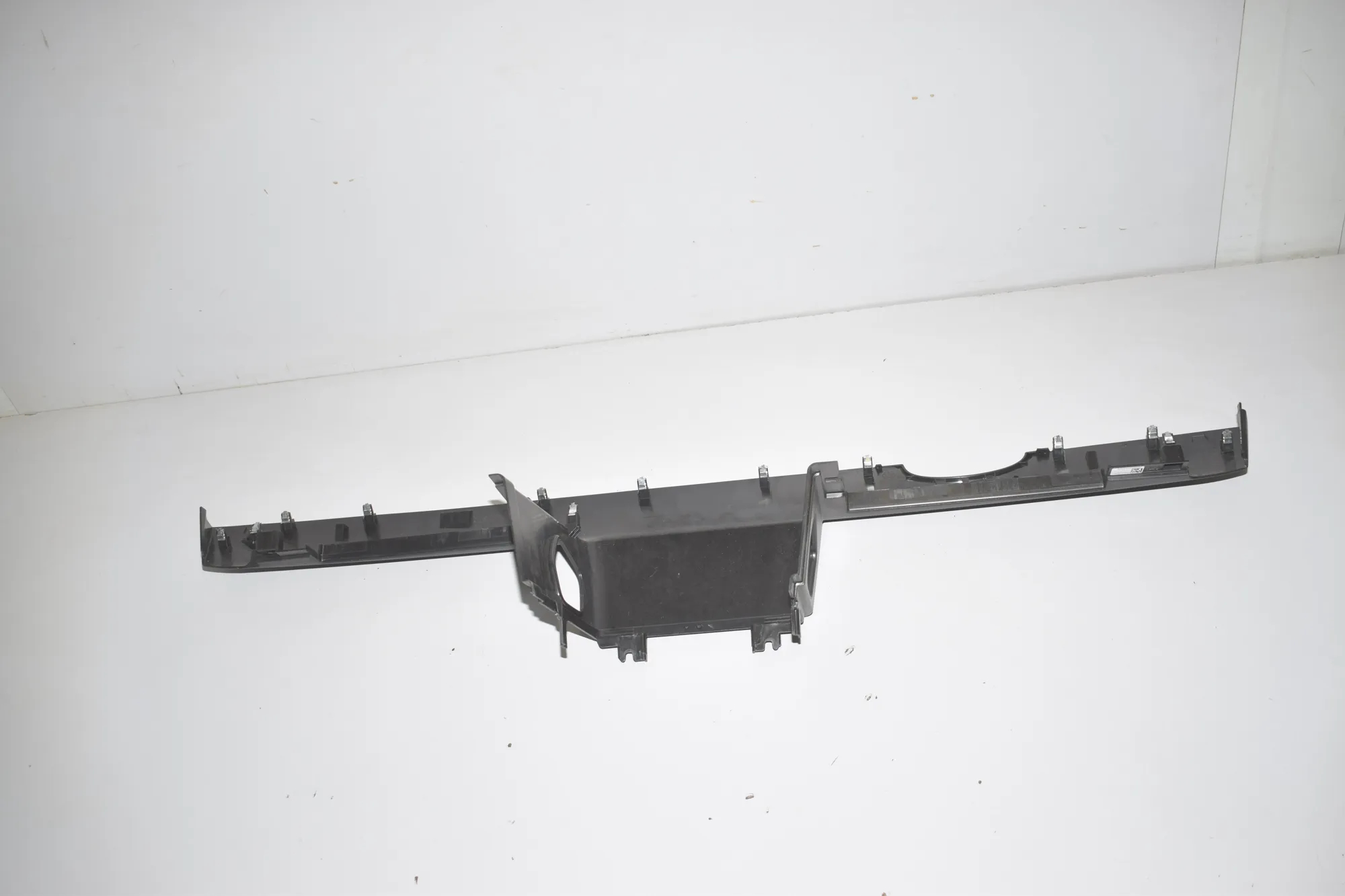 Dashboard Lower Trim – OEM 9303496 · BMW i3 (I01) Electric 2019 – 3