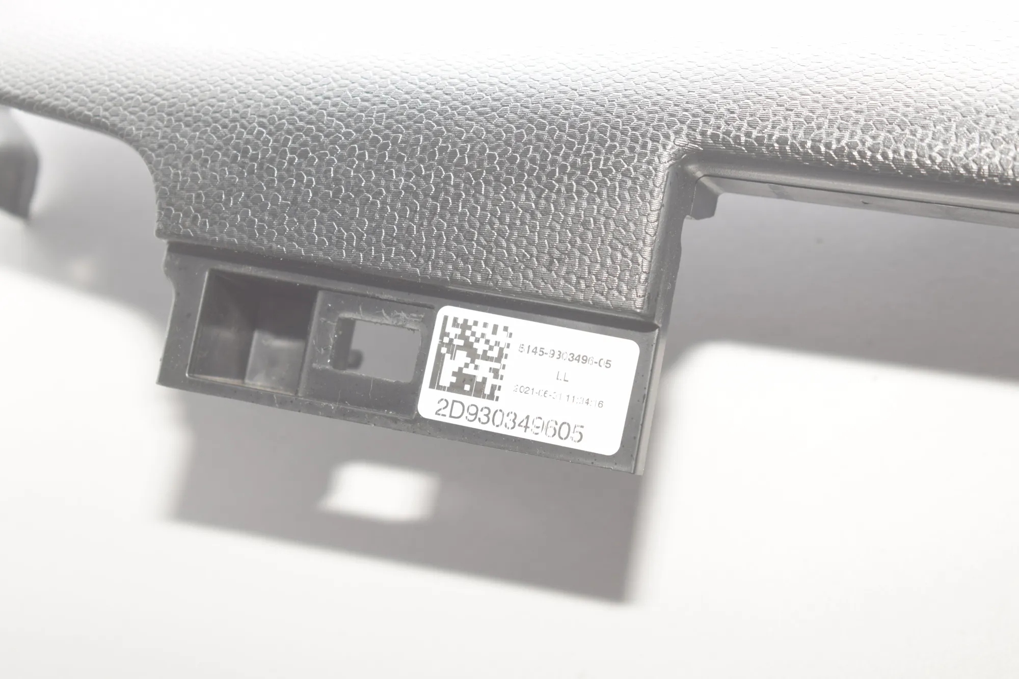 Dashboard Lower Trim – OEM 9303496 · BMW i3 (I01) Electric 2019 – 5