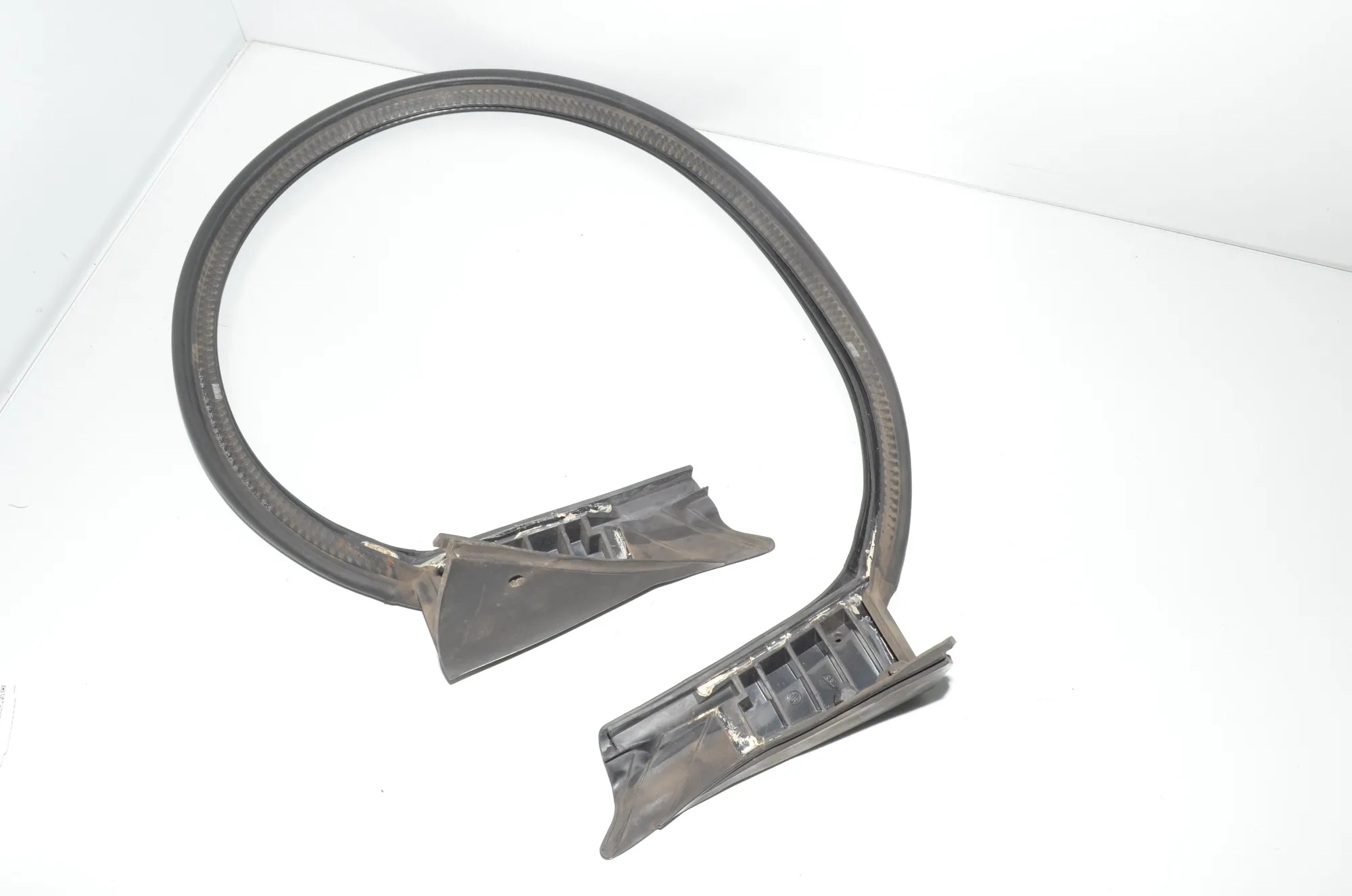 Tailgate Rubber Seal – OEM 51767200515 · BMW 5 Gran Turismo (F07) 530 d 2010 – 2