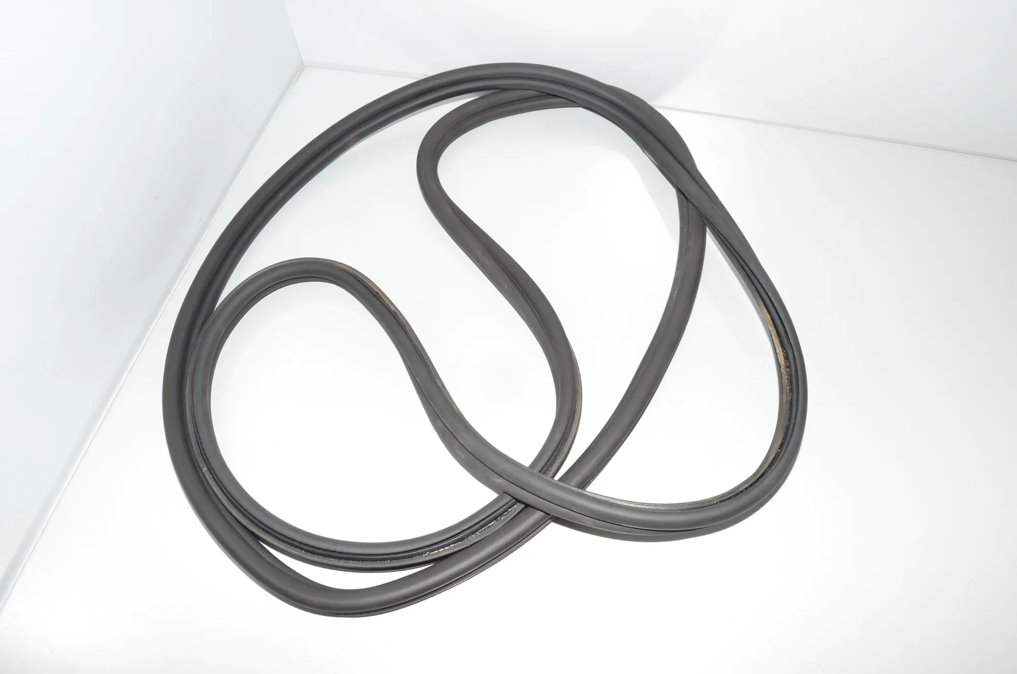 Tailgate Rubber Seal – OEM 7200542 · BMW 5 Gran Turismo (F07) 530 d 2010 – 3