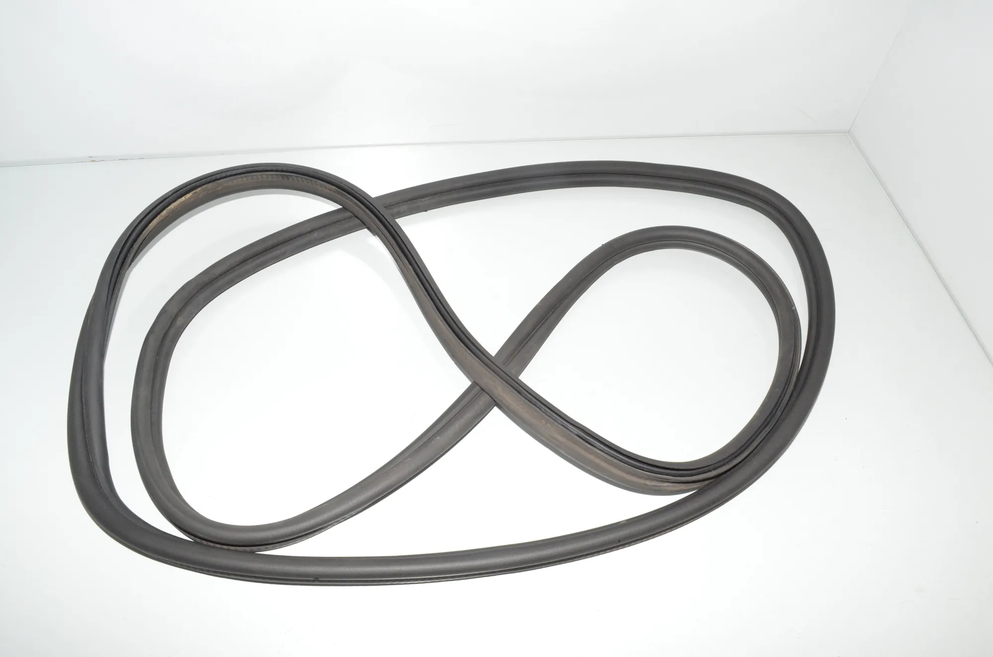 Tailgate Rubber Seal – OEM 7200542 · BMW 5 Gran Turismo (F07) 530 d 2010