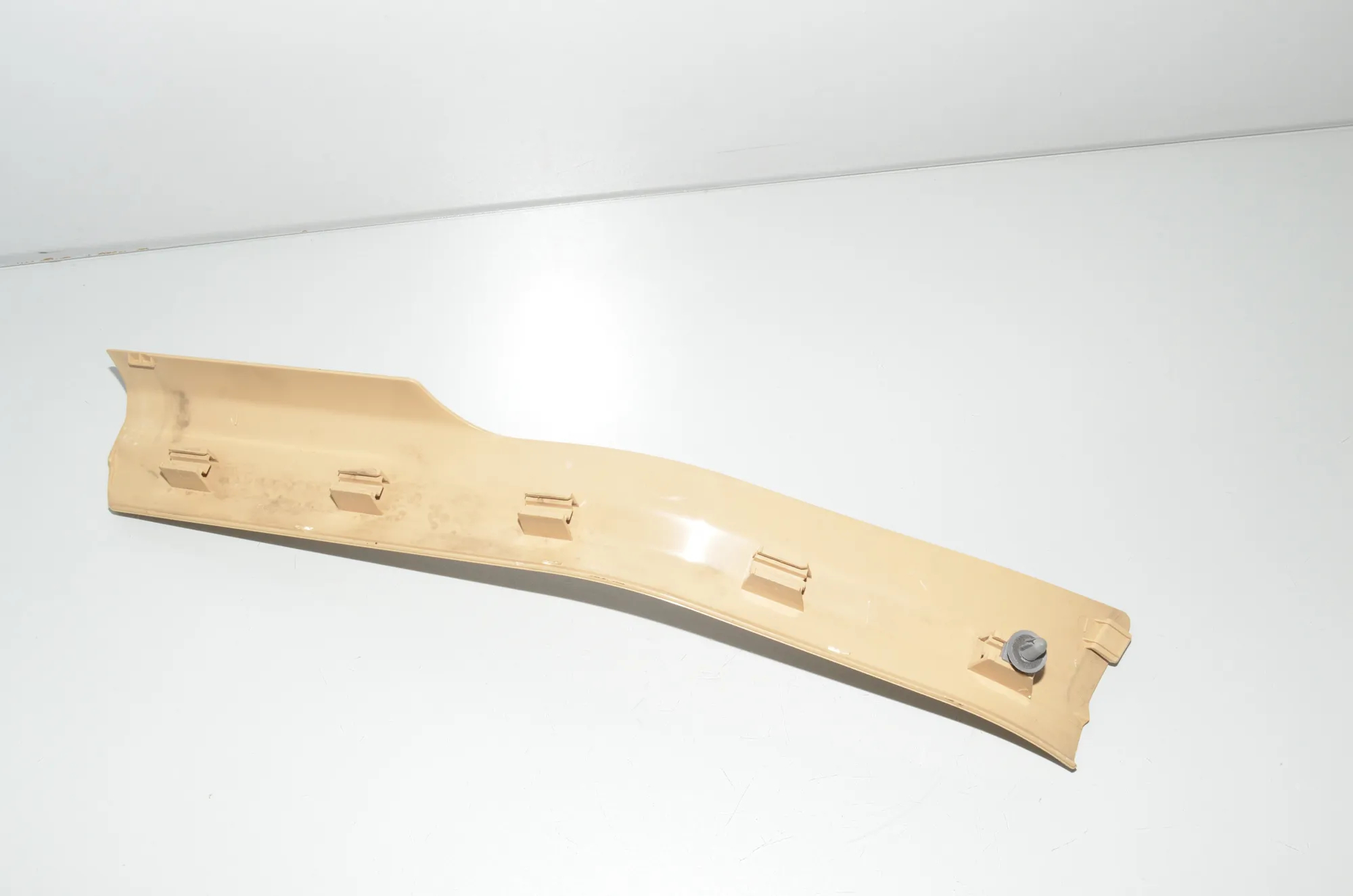 Rear Right Interior Step Trim – OEM 9138918 · BMW 5 Gran Turismo (F07) 530 d 2010 – 3